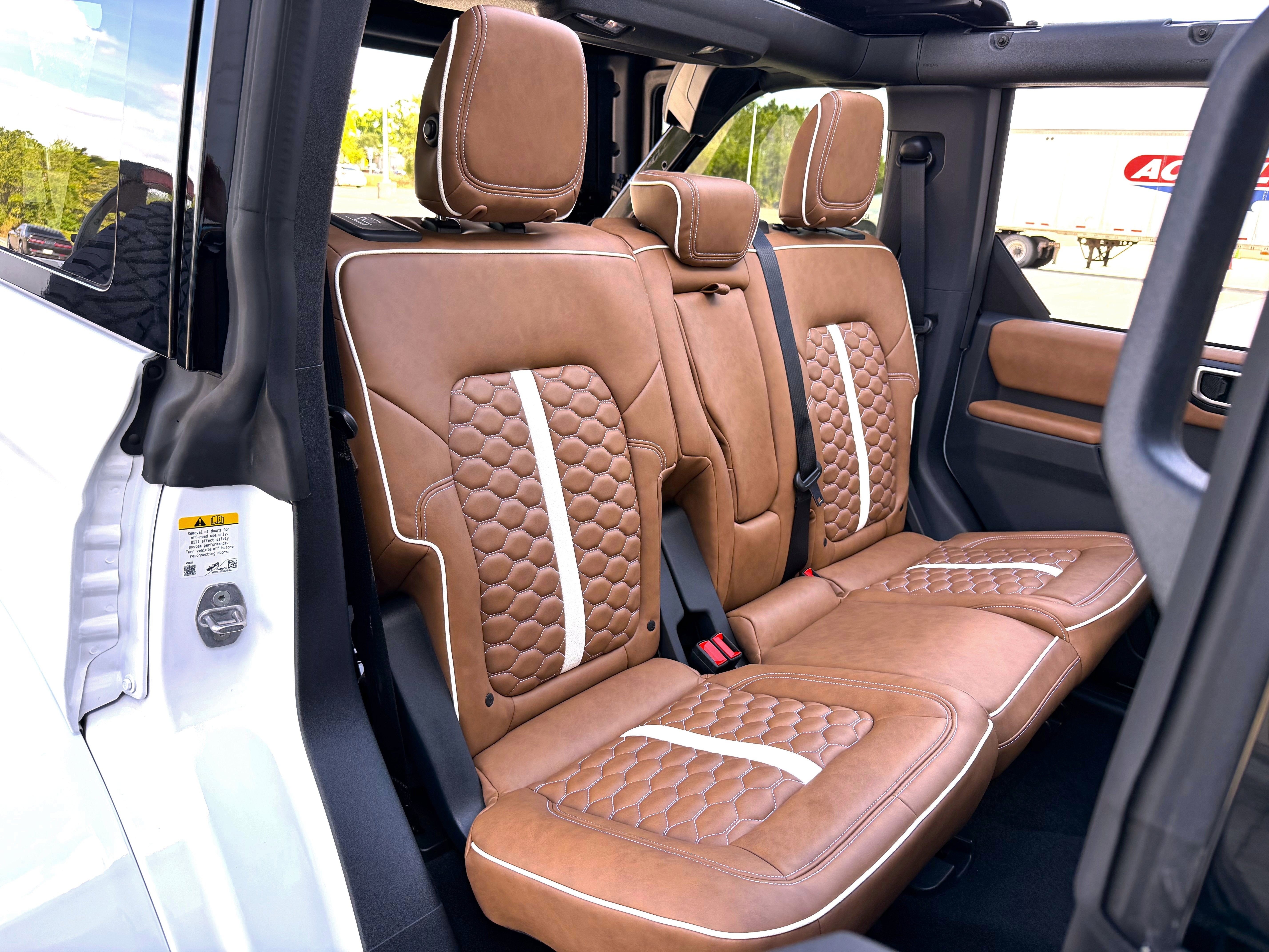 2026 Ford Bronco V6 Outer Banks Black Appearance Package Luxury Package