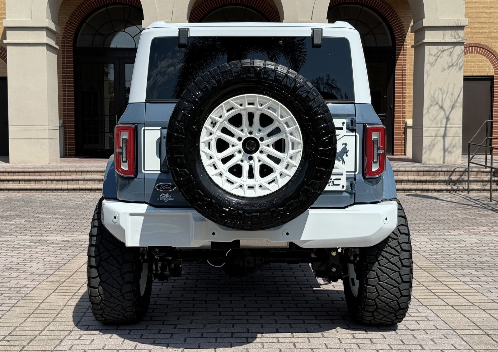 2024 Ford Bronco Outer Banks Retro V6 Hard Top
