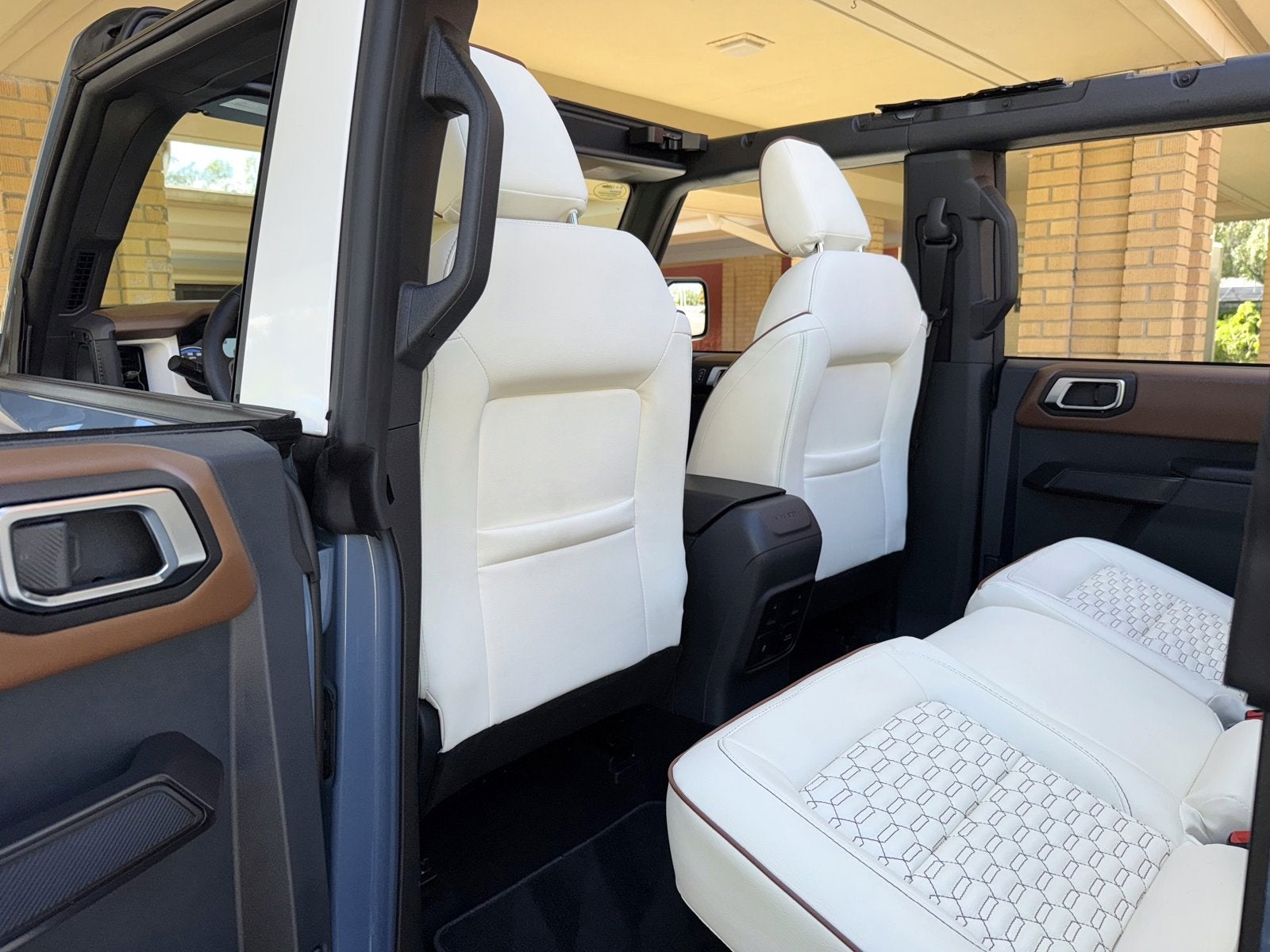 2024 Ford Bronco Outer Banks Retro V6 Hard Top