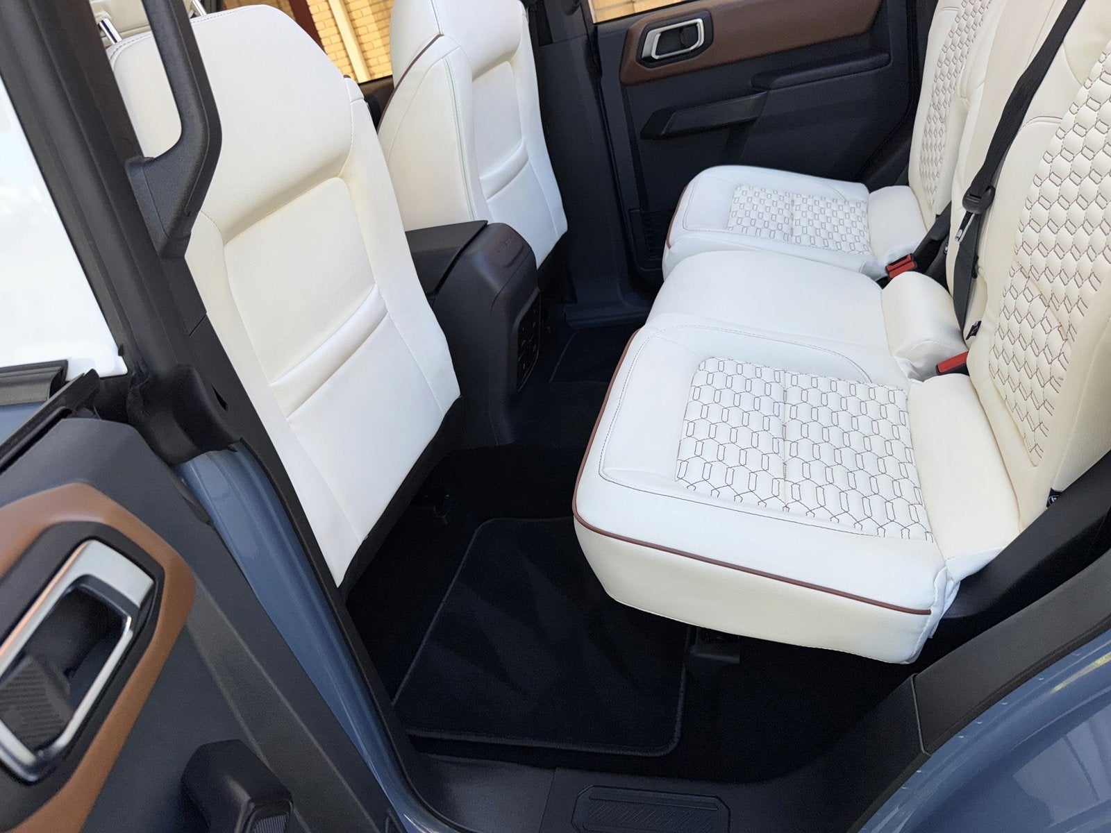 2024 Ford Bronco Outer Banks Retro V6 Hard Top