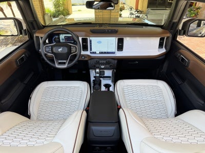 2024 Ford Bronco Outer Banks Retro V6 Hard Top