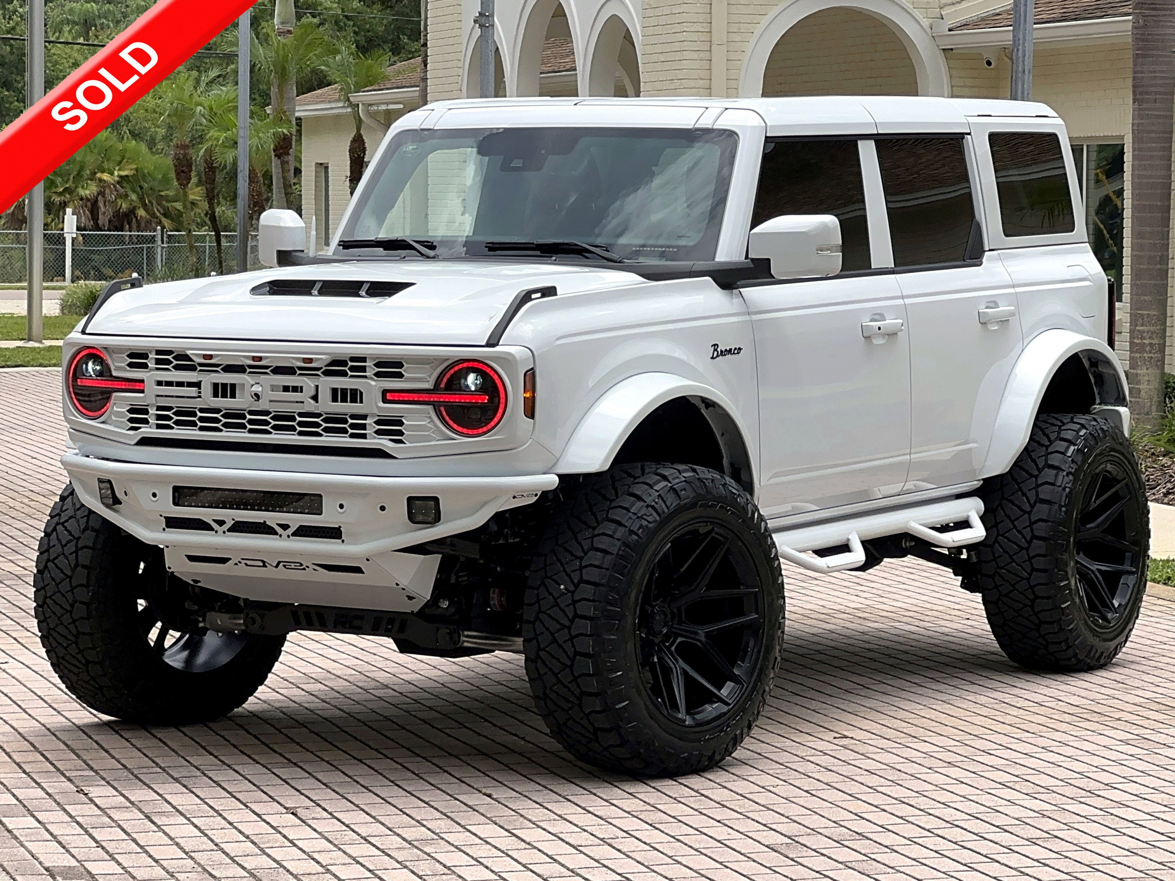 2025 Ford Bronco Outer Banks V6 Luxury Package Hard Top Custom Lifted