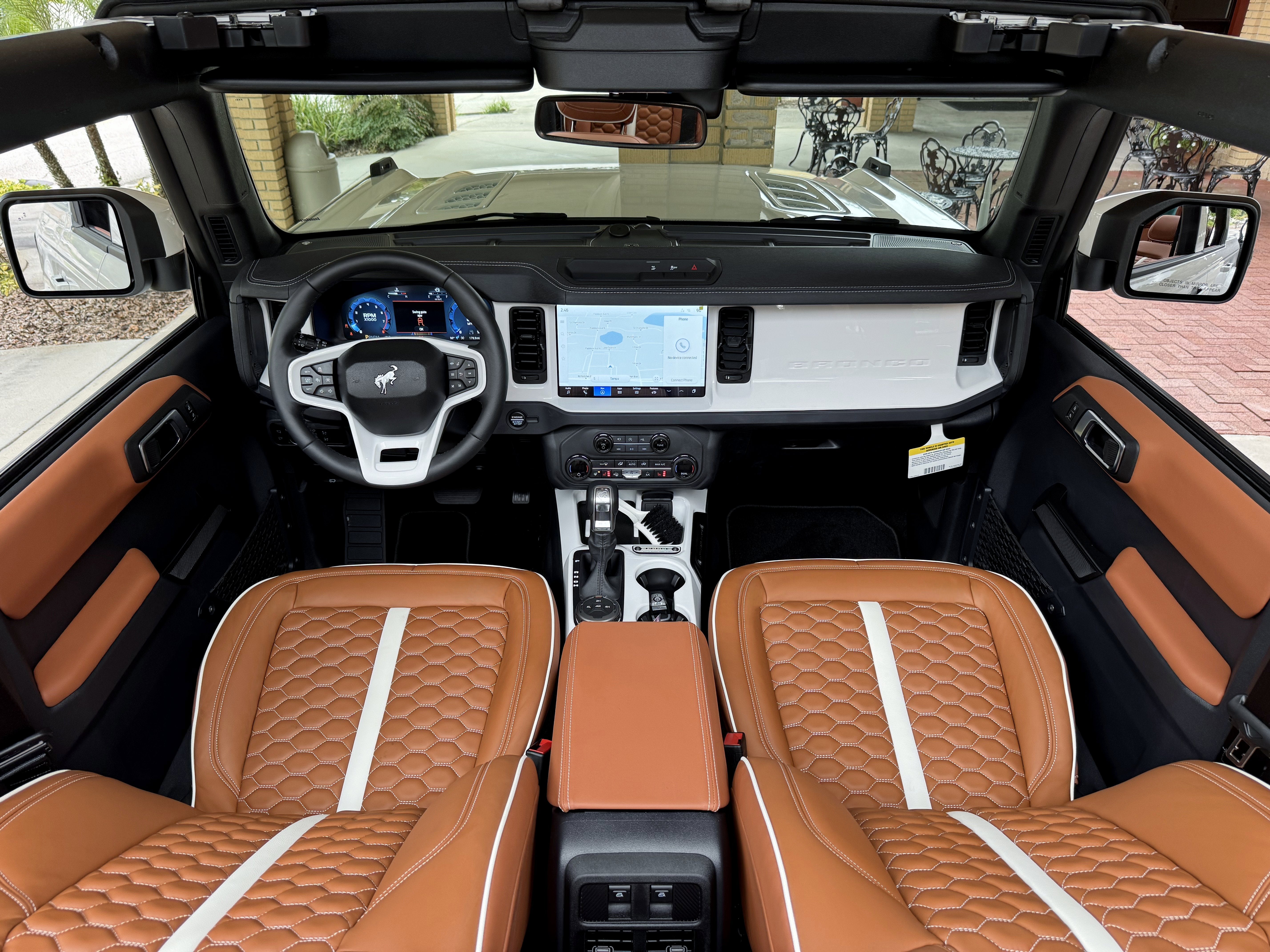 2025 Ford Bronco Outer Banks V6 Luxury Package Hard Top Custom Lifted