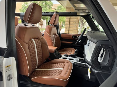 2025 Ford Bronco Outer Banks V6 Luxury Package Hard Top Custom Lifted