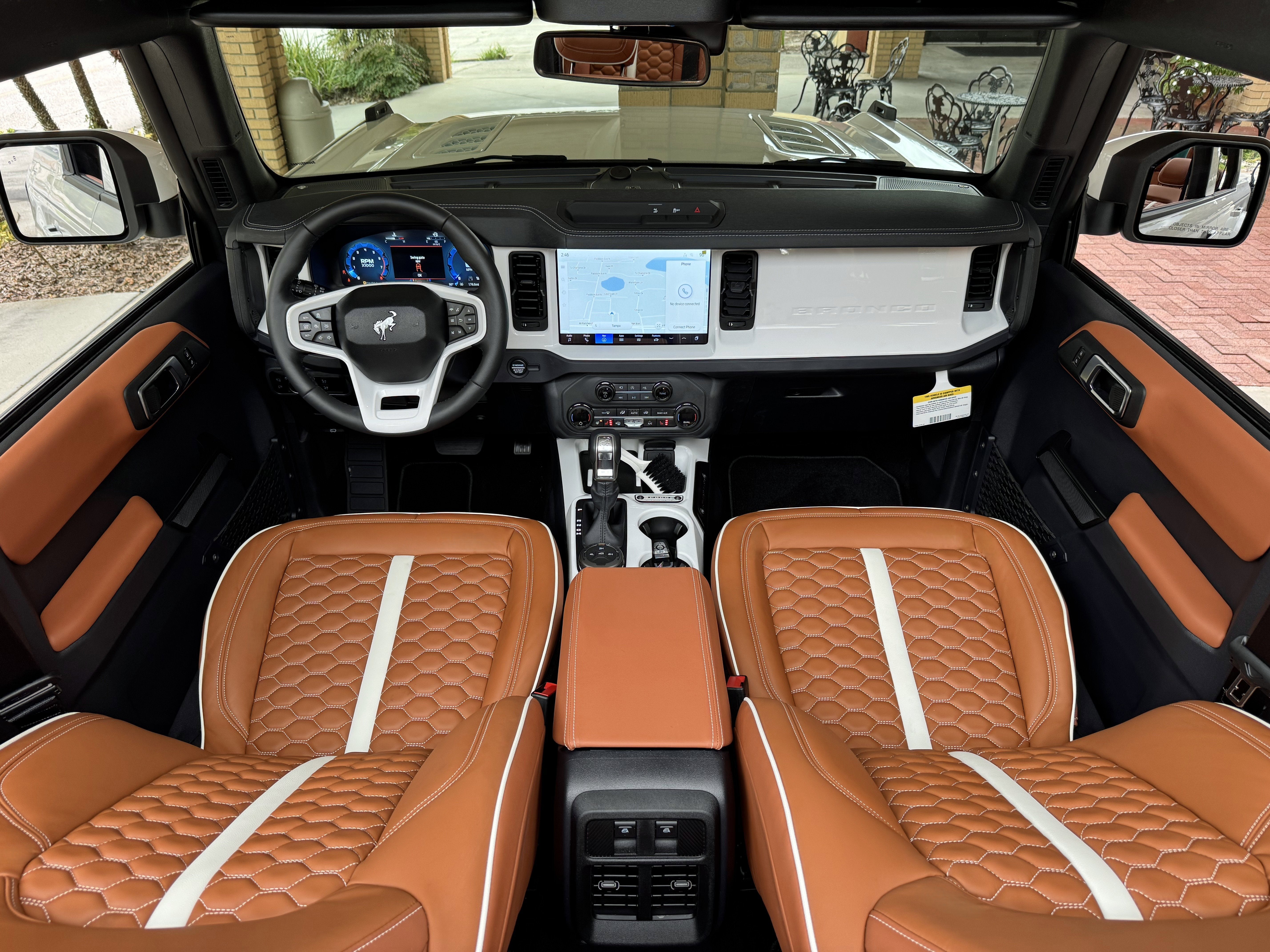 2025 Ford Bronco Outer Banks V6 Luxury Package Hard Top Custom Lifted