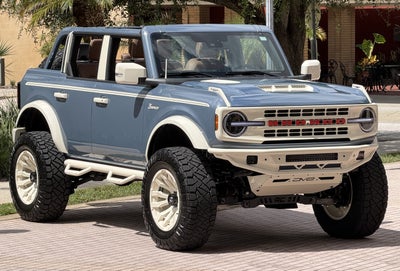 2025 Ford Bronco V6 Wimbledon White & Azure Retro Outer Banks Luxury Pkg Custom Lifted