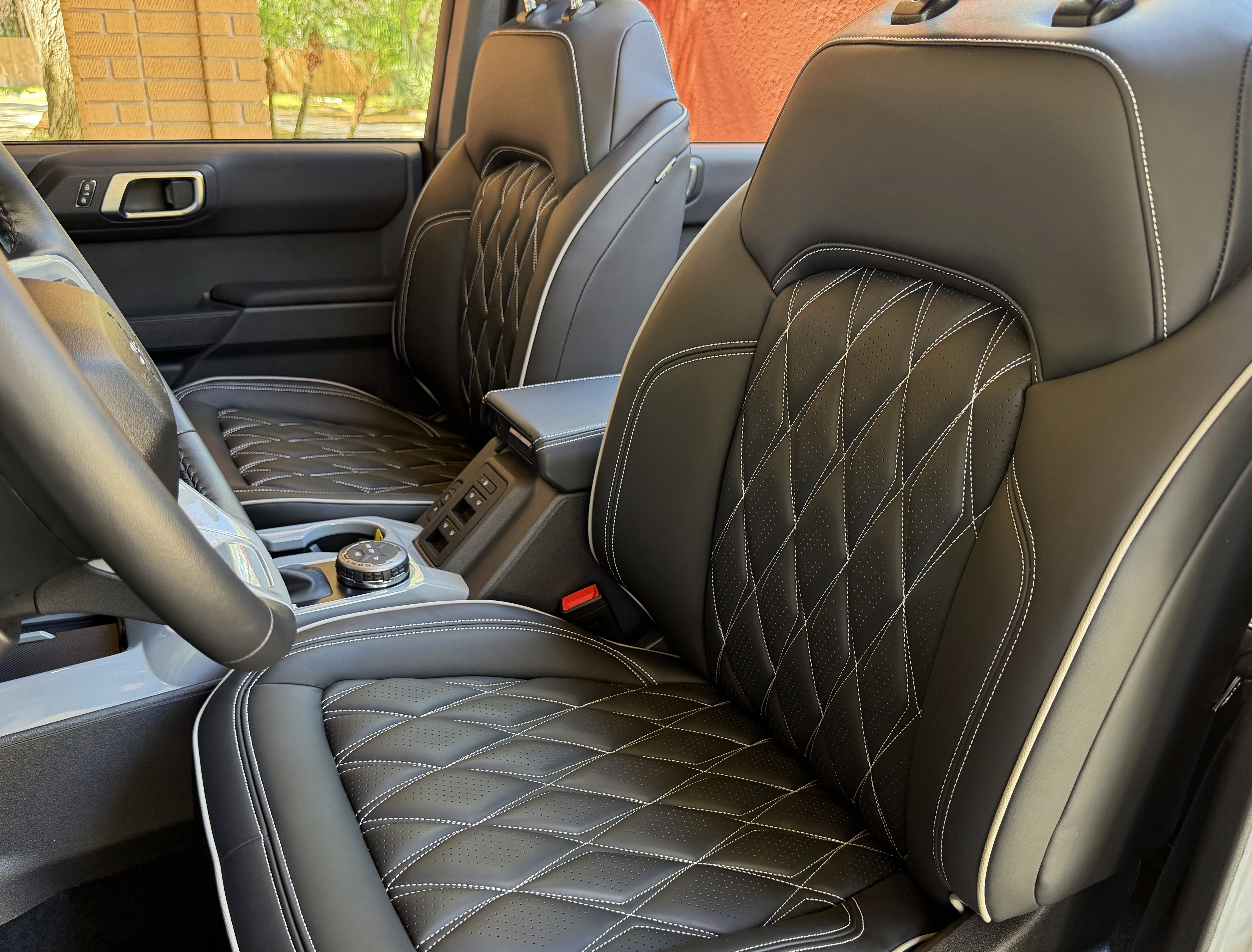 2025 Ford Bronco V6 Custom Gray Black Appearance Outer Banks Luxury Pk Outer Banks