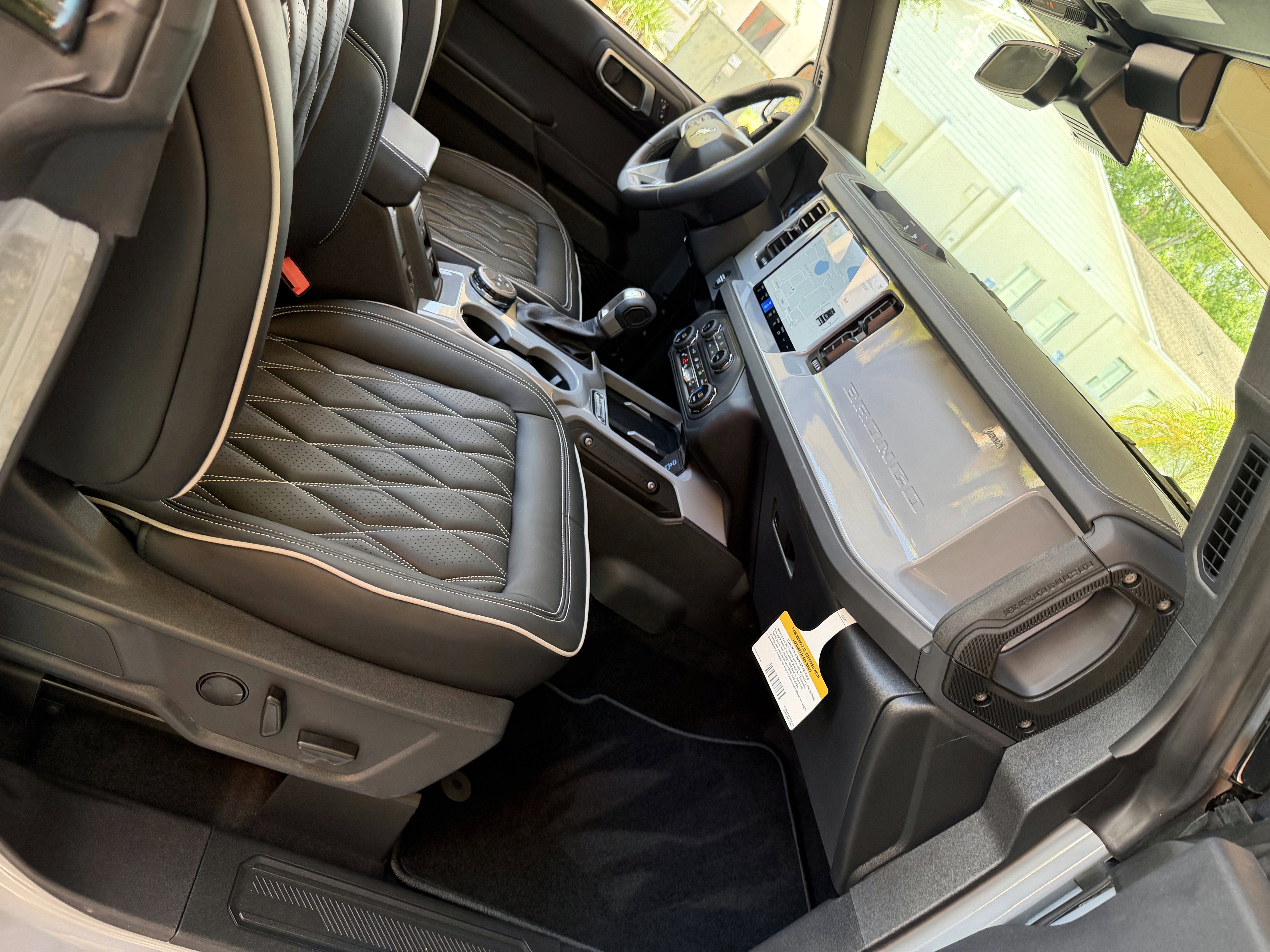 2025 Ford Bronco V6 Custom Gray Black Appearance Outer Banks Luxury Pk Outer Banks