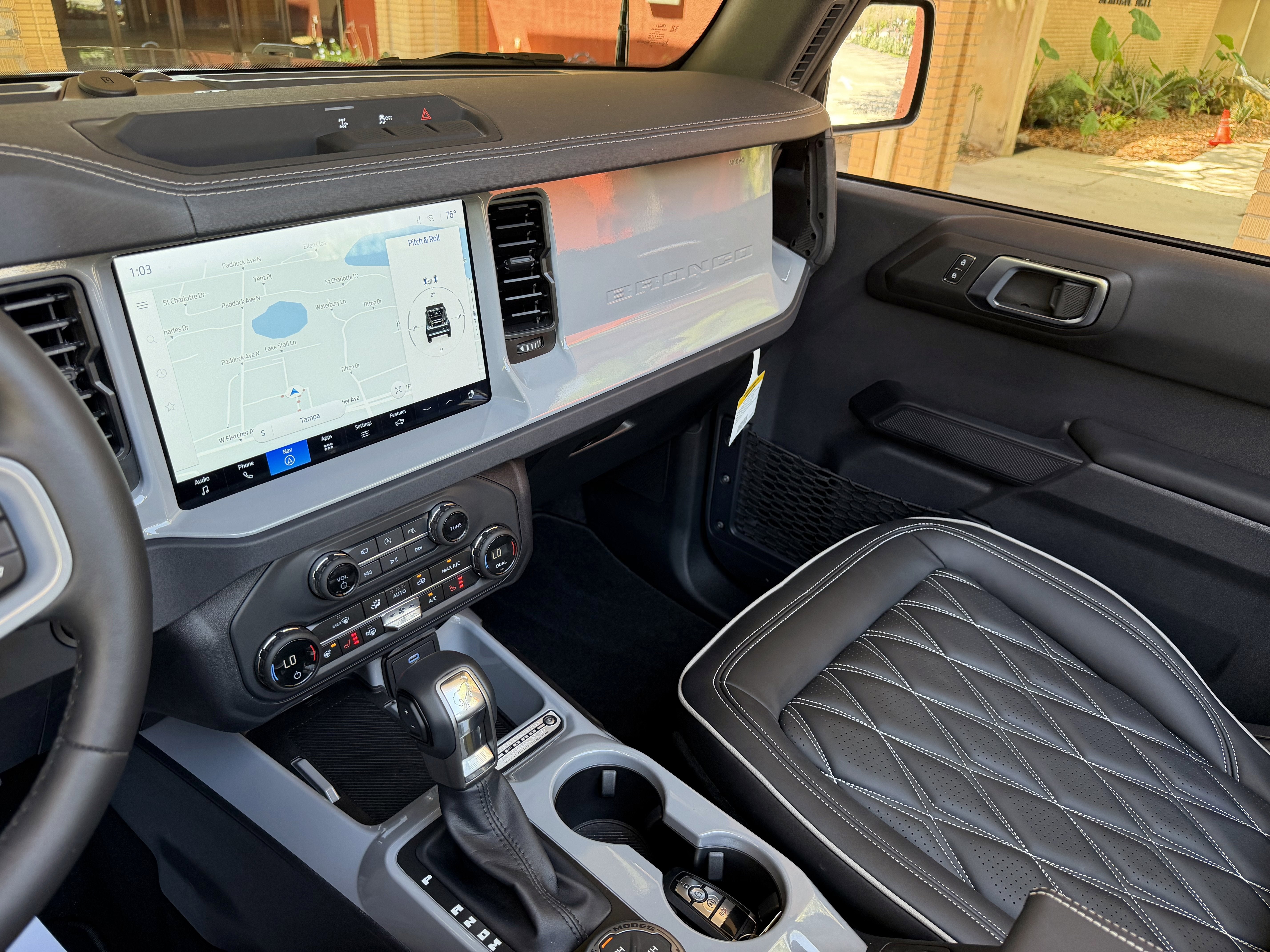 2025 Ford Bronco V6 Custom Gray Black Appearance Outer Banks Luxury Pk Outer Banks