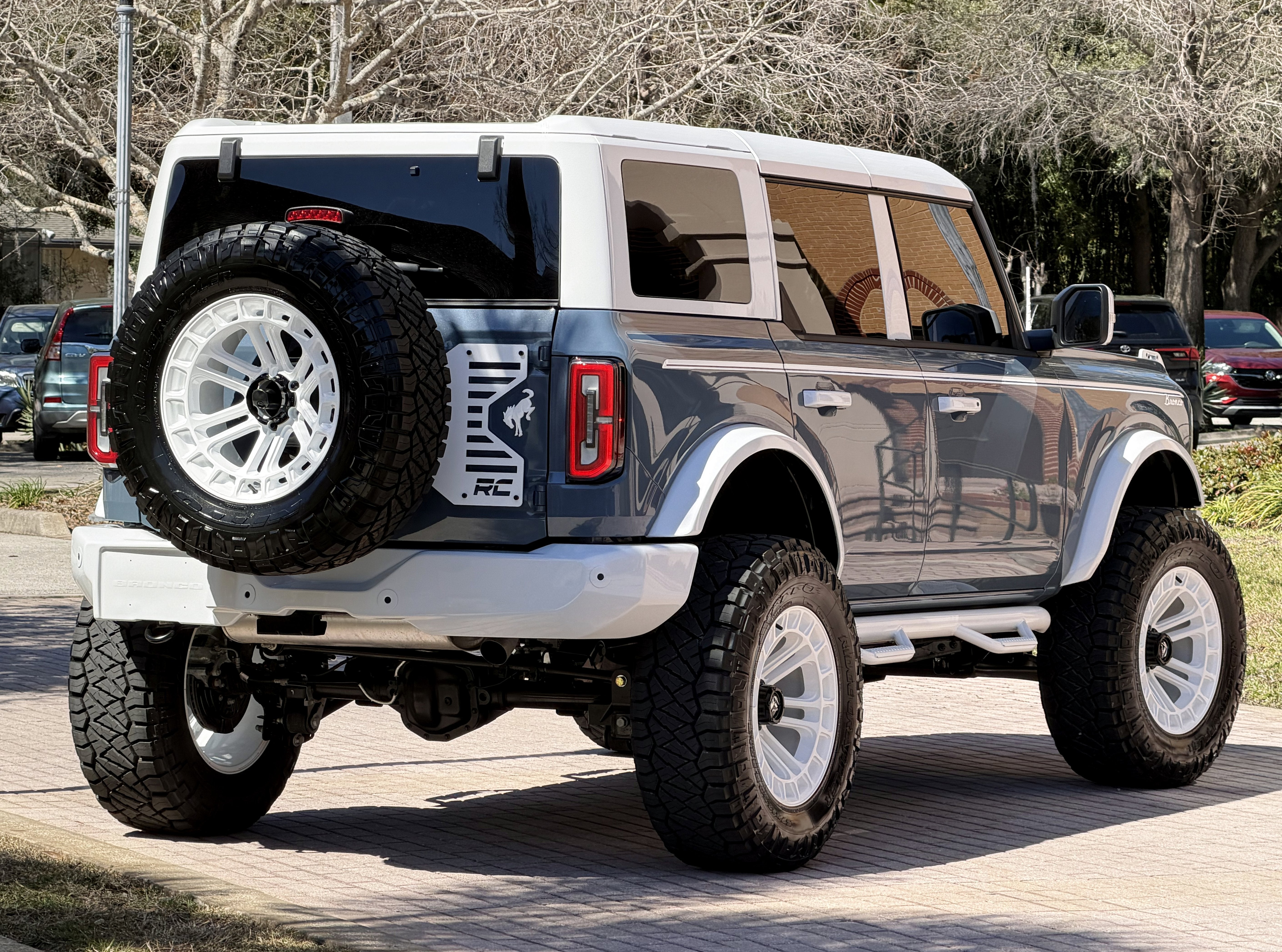 2025 Ford Bronco V6 Luxury Package Retro Hard Top Custom Lifted Vintage