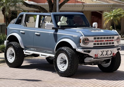 2025 Ford Bronco V6 Luxury Package Retro Hard Top Custom Lifted Vintage
