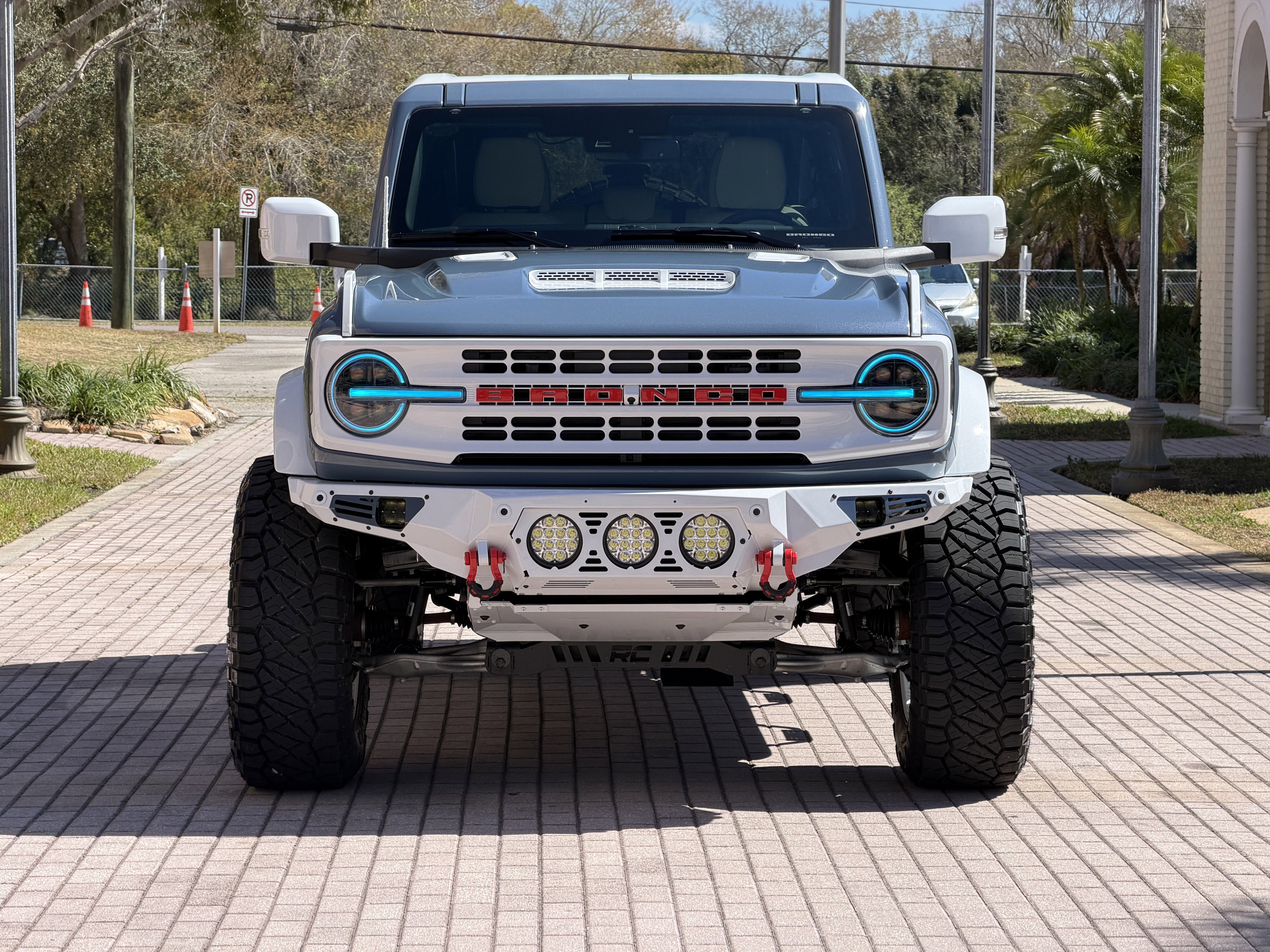 2025 Ford Bronco V6 Luxury Package Retro Hard Top Custom Lifted Vintage