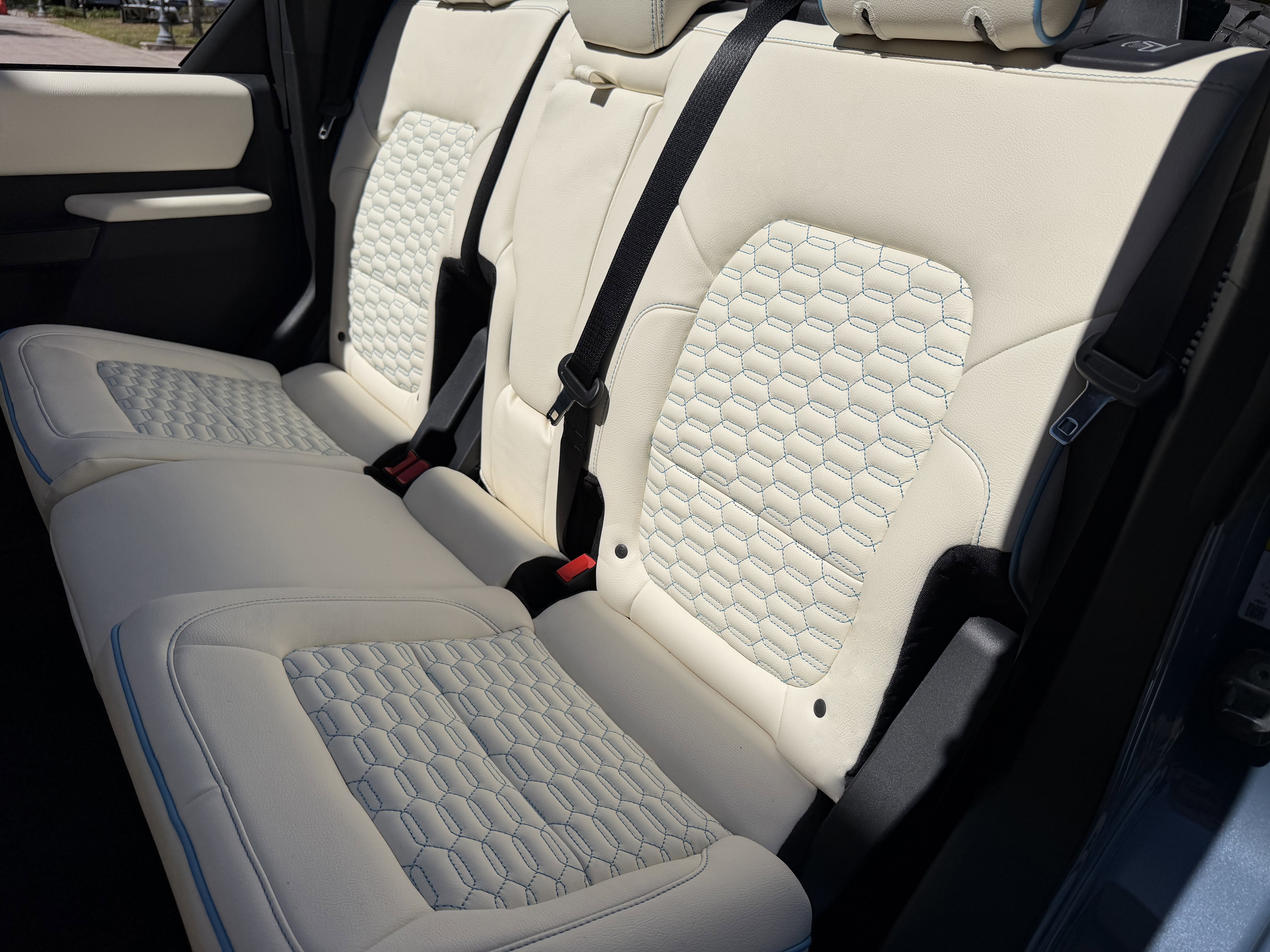 2025 Ford Bronco V6 Luxury Package Retro Hard Top Custom Lifted Vintage