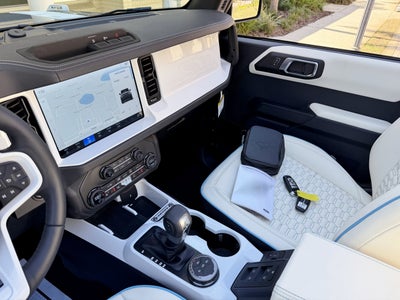 2025 Ford Bronco V6 Luxury Package Retro Hard Top Custom Lifted Vintage