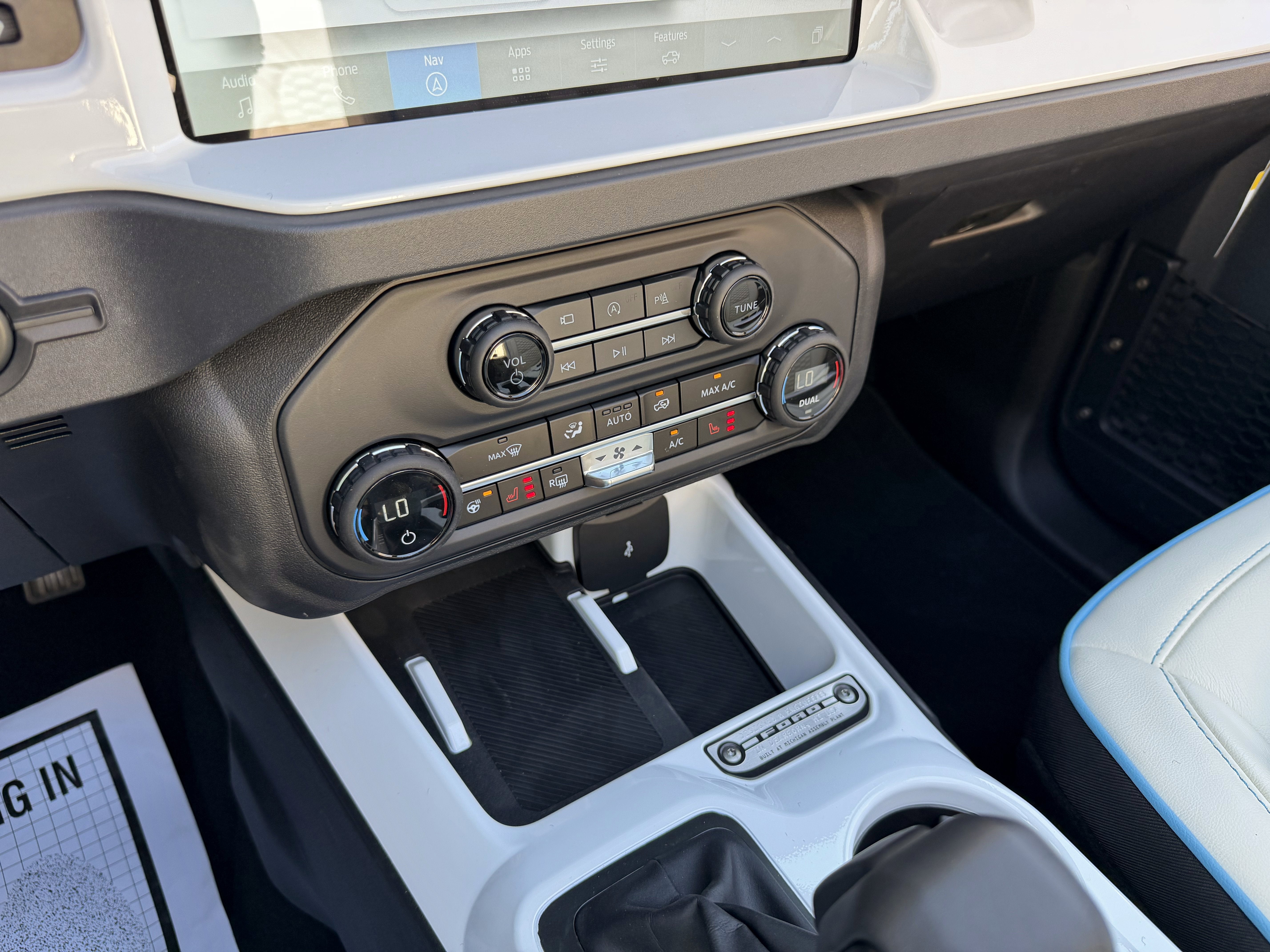 2025 Ford Bronco V6 Luxury Package Retro Hard Top Custom Lifted Vintage