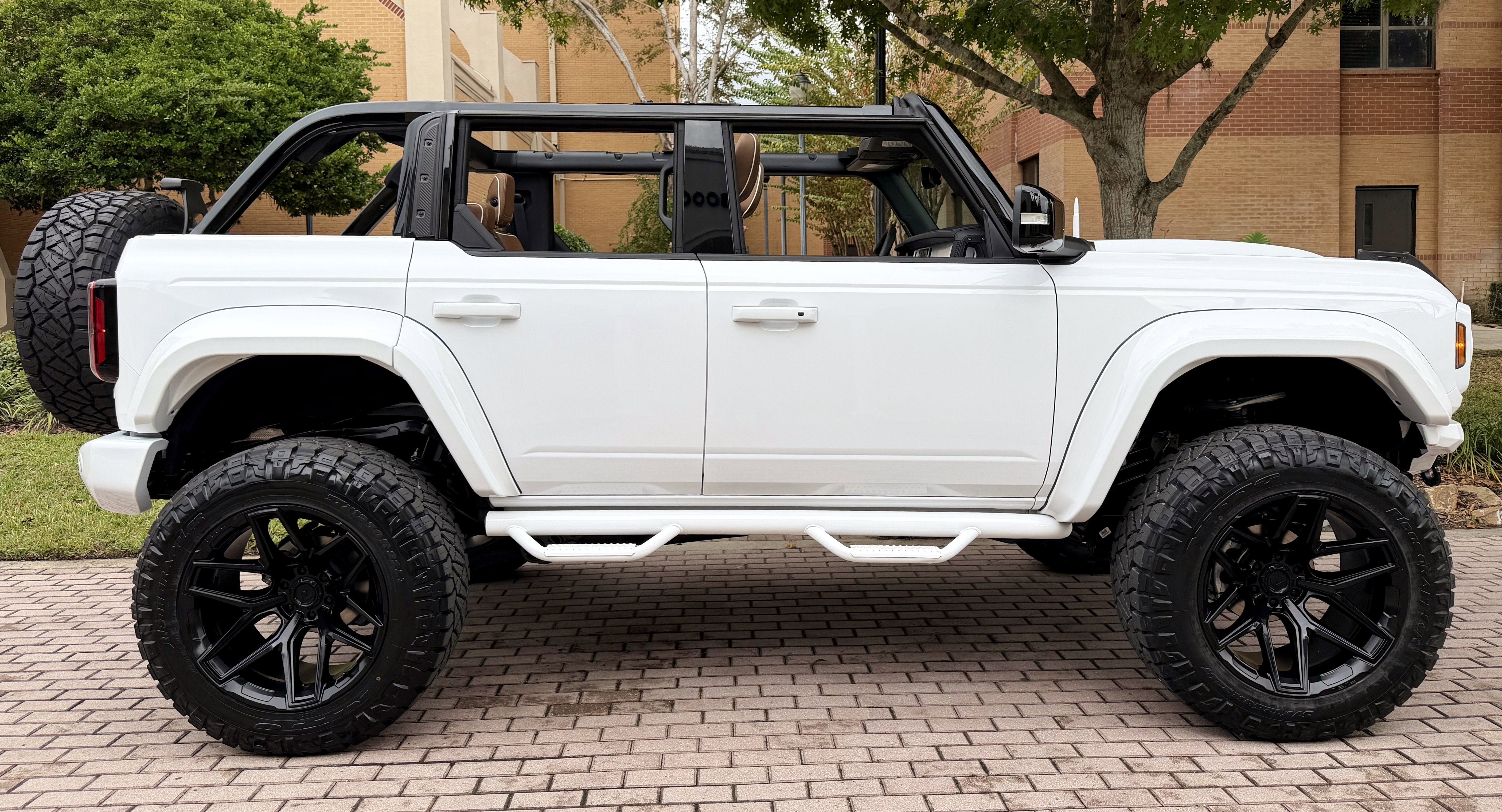2026 Ford Bronco Outer Banks V6 Black Appearance Package Luxury Packag Outer Banks