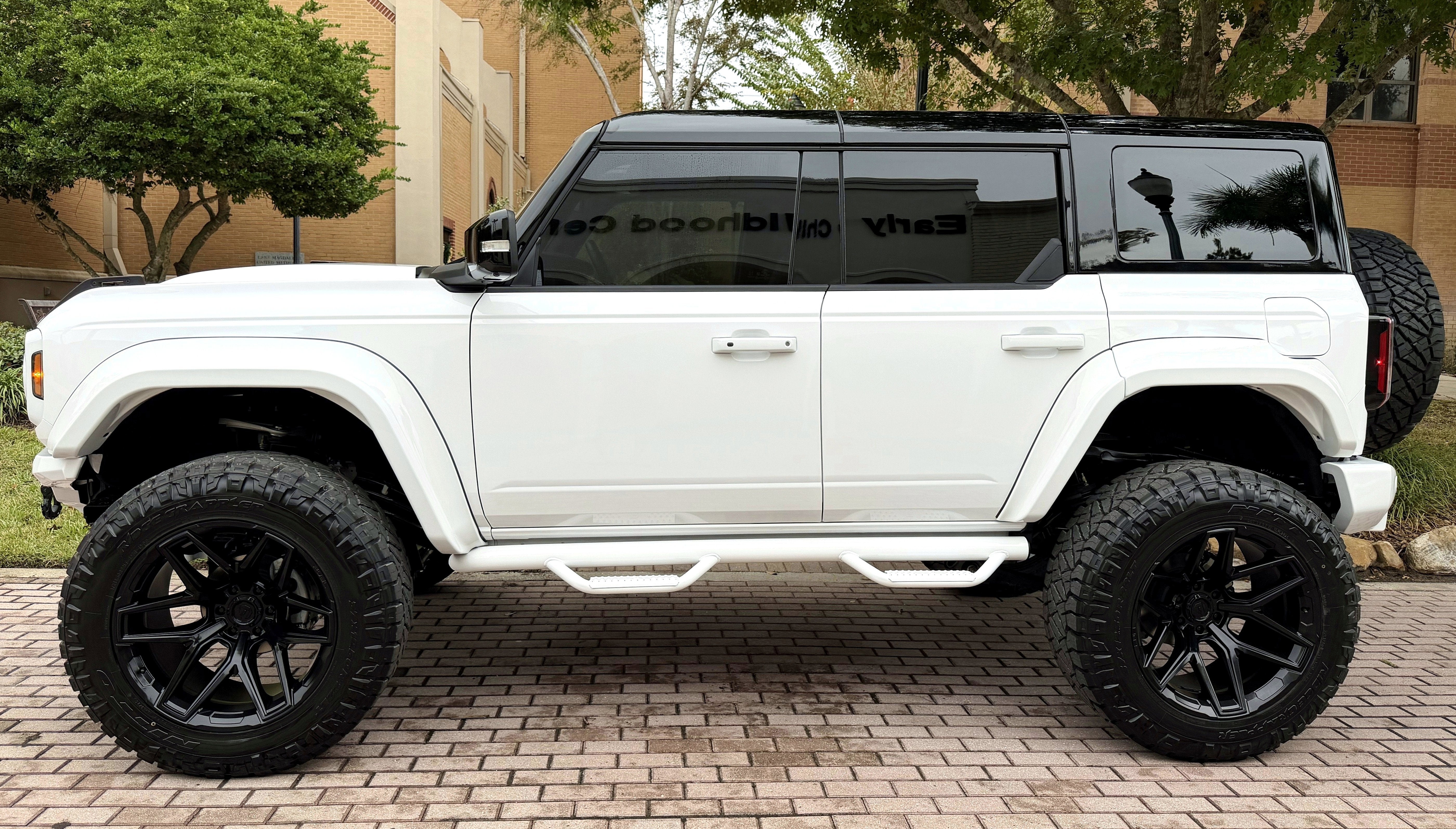 2026 Ford Bronco Outer Banks V6 Black Appearance Package Luxury Packag Outer Banks