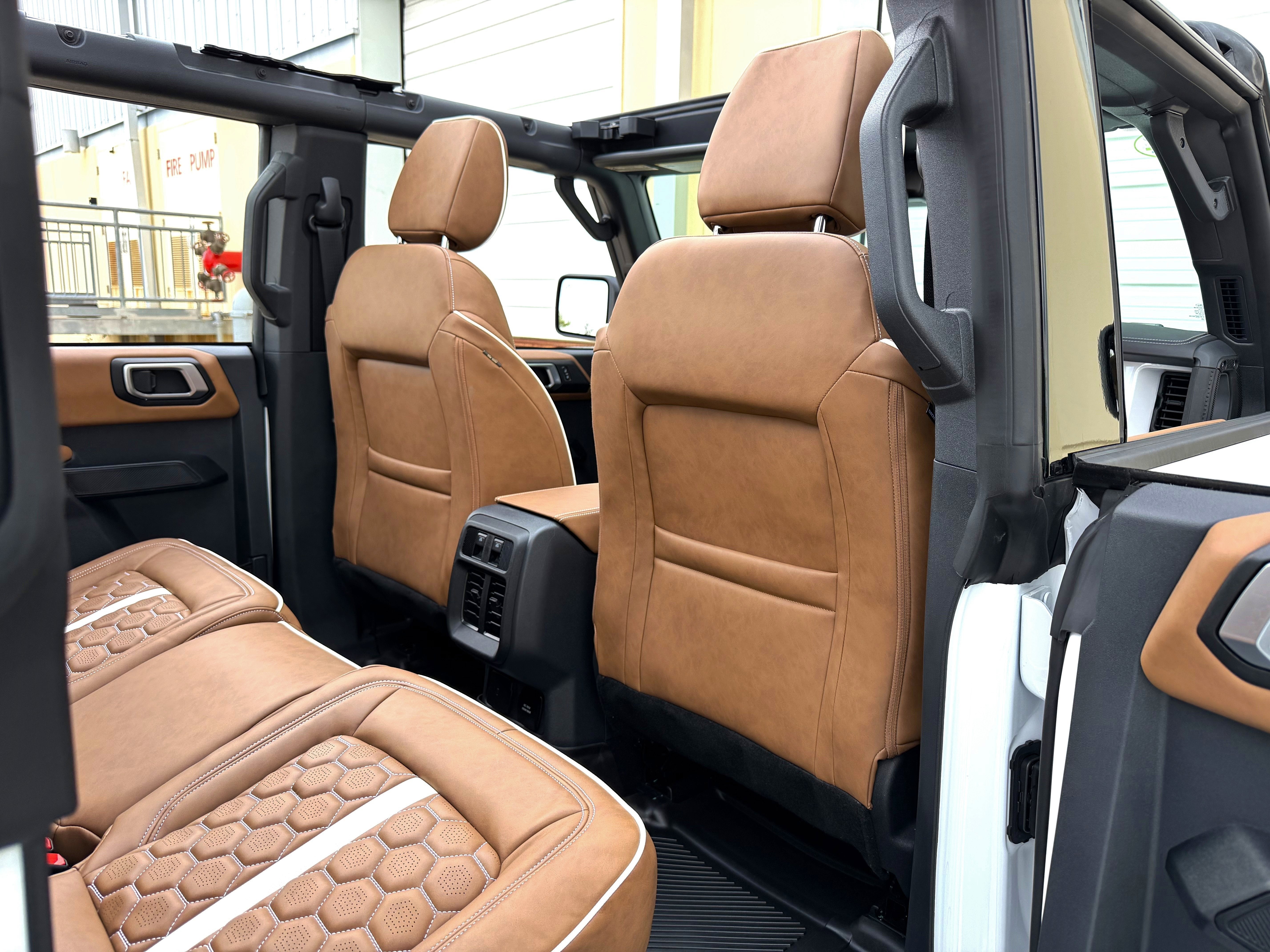 2026 Ford Bronco Outer Banks V6 Black Appearance Package Luxury Packag Outer Banks