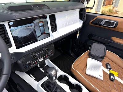 2026 Ford Bronco Outer Banks V6 Black Appearance Package Luxury Packag Outer Banks