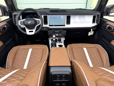 2026 Ford Bronco Outer Banks V6 Black Appearance Package Luxury Packag Outer Banks