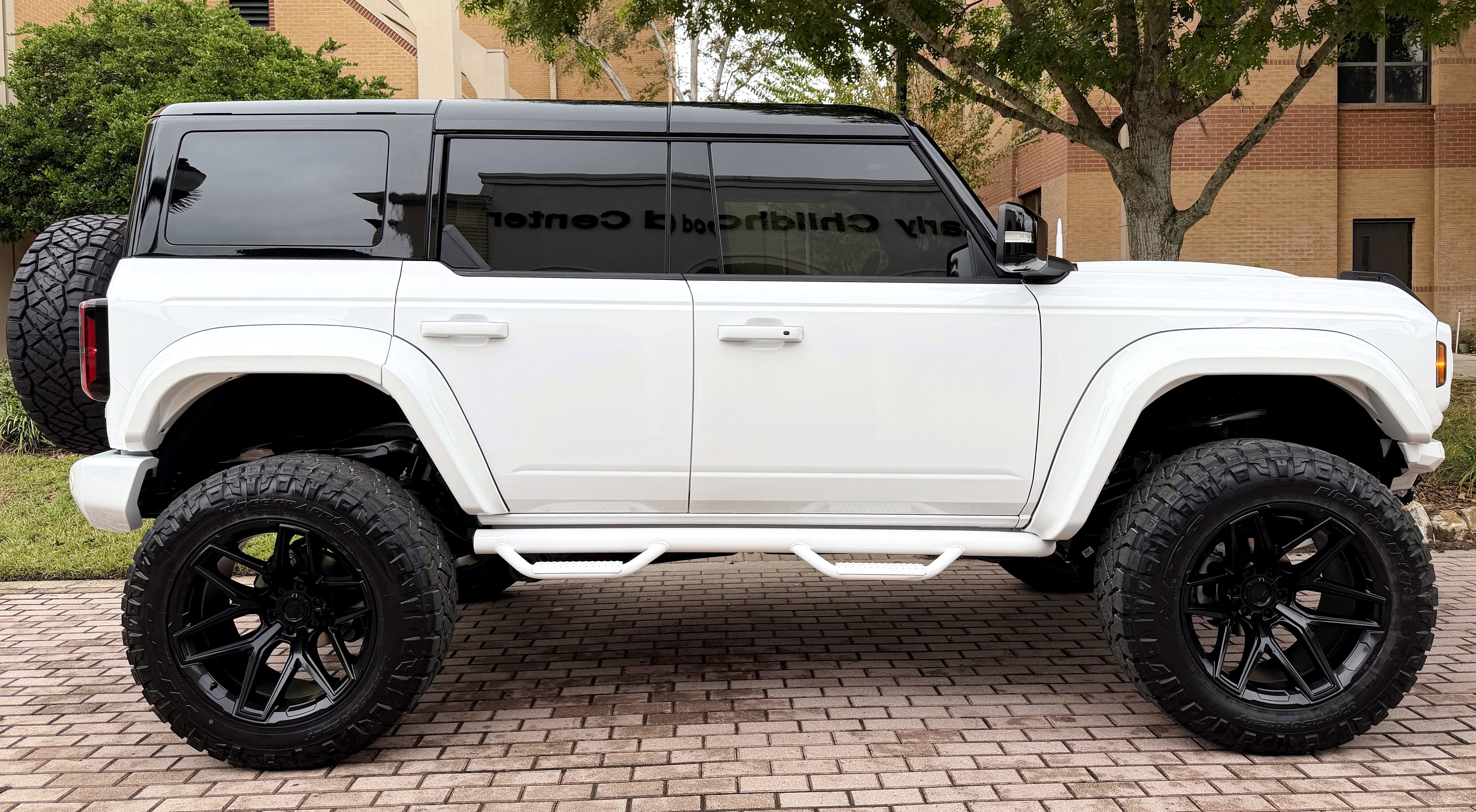 2026 Ford Bronco Outer Banks V6 Black Appearance Package Luxury Packag Outer Banks