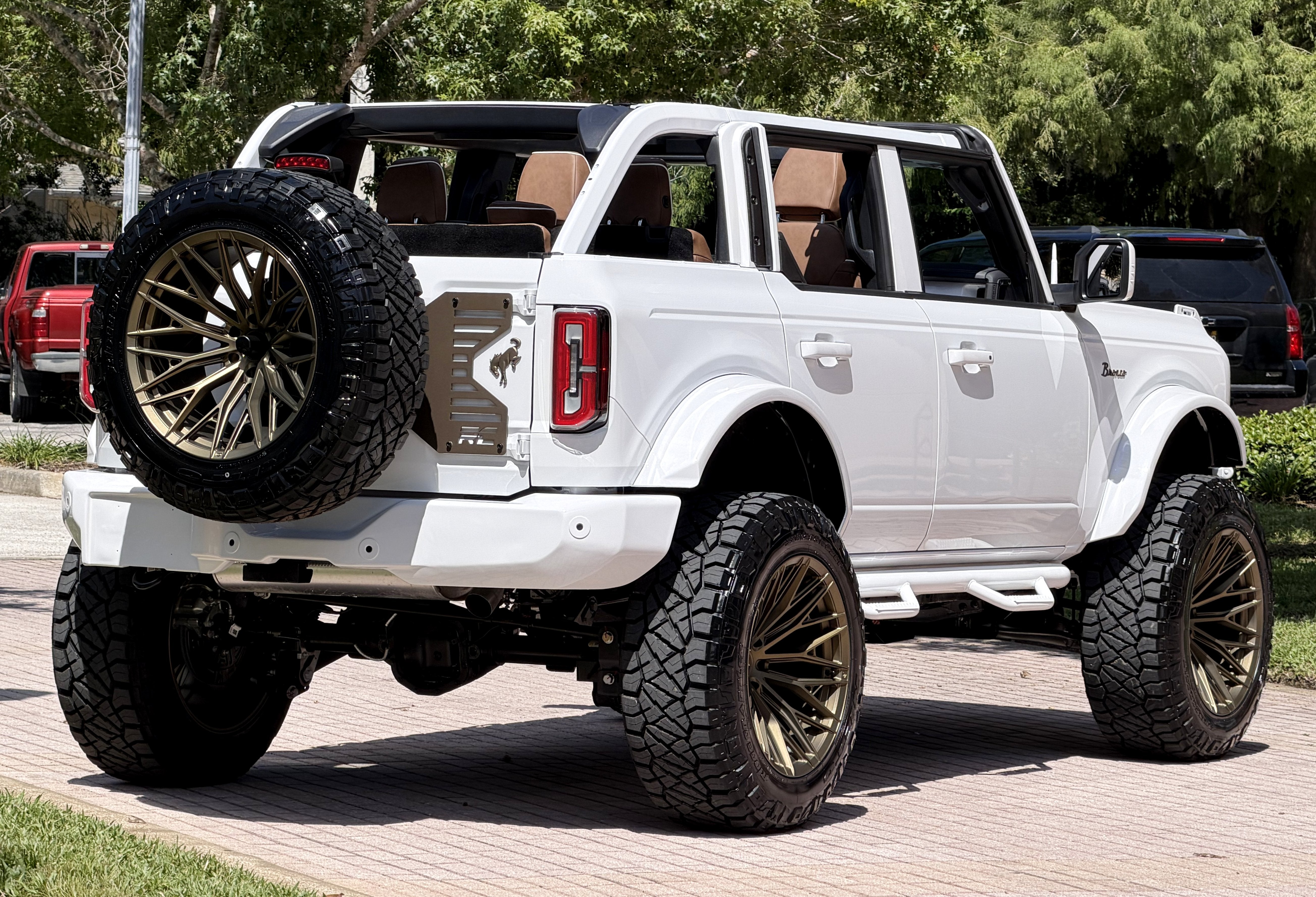 2026 Ford Bronco Outer Banks V6 Luxury Package Hard Top Custom Lifted