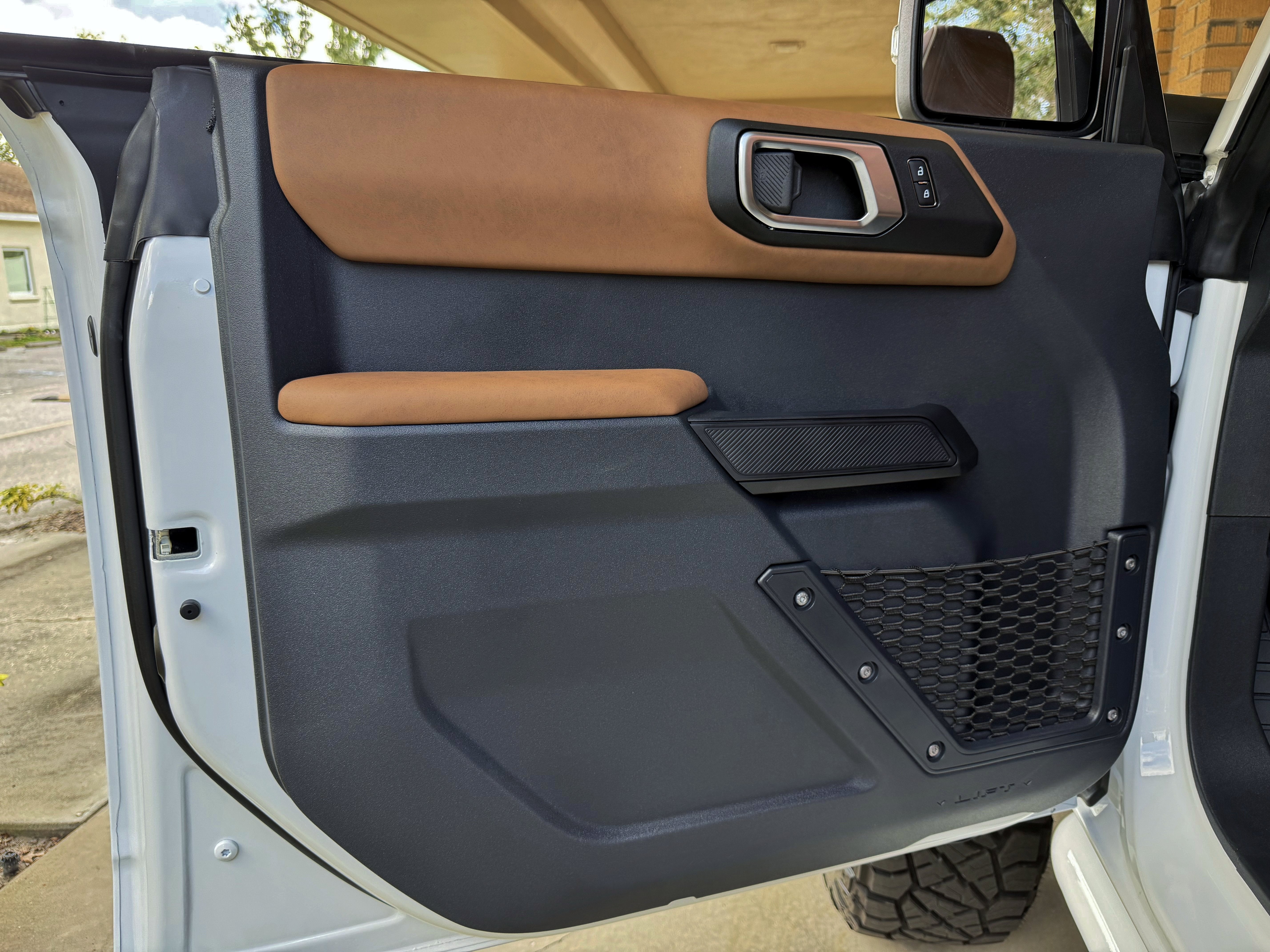 2026 Ford Bronco Outer Banks V6 Luxury Package Hard Top Custom Lifted