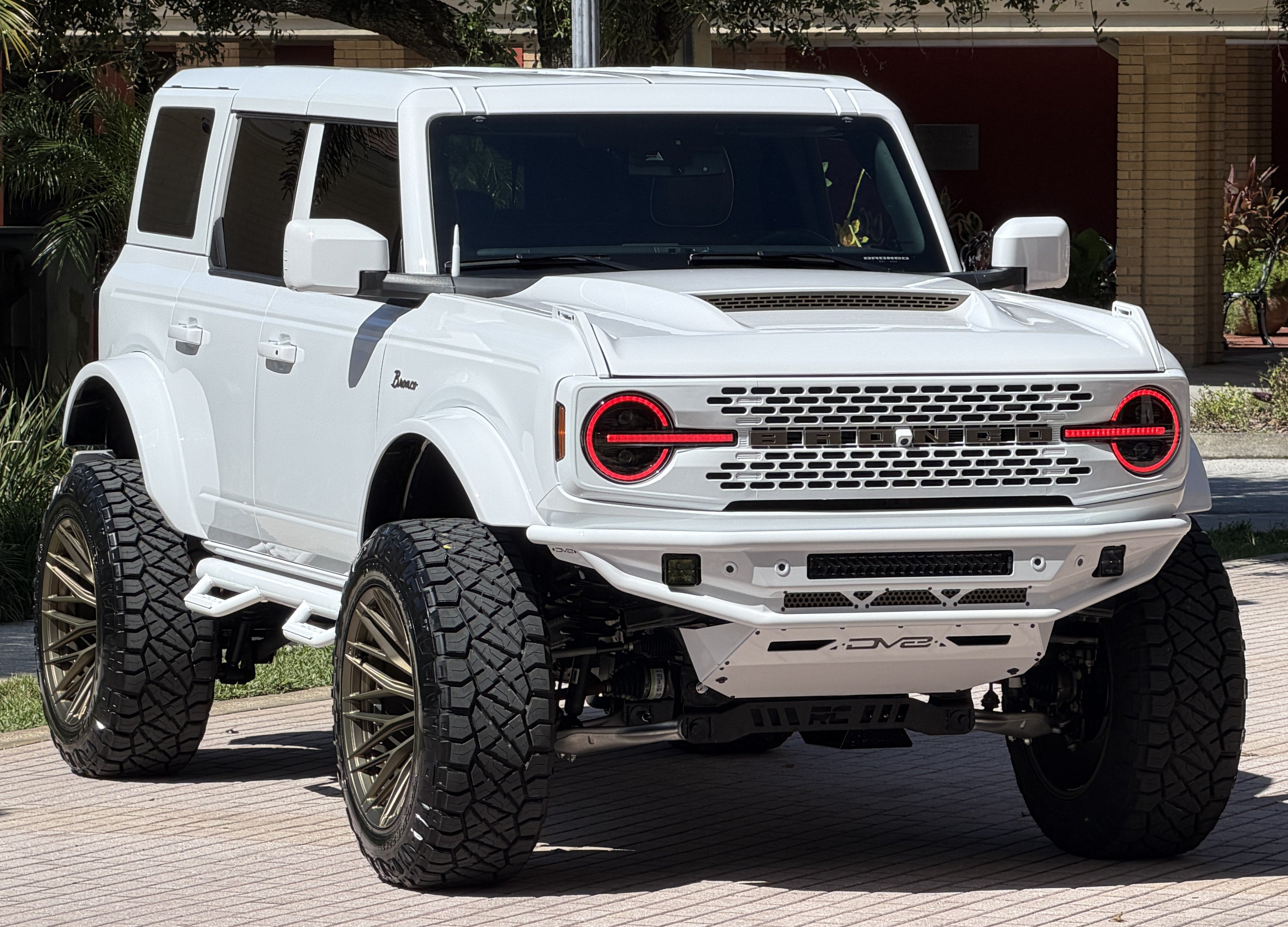 2026 Ford Bronco Outer Banks V6 Luxury Package Hard Top Custom Lifted