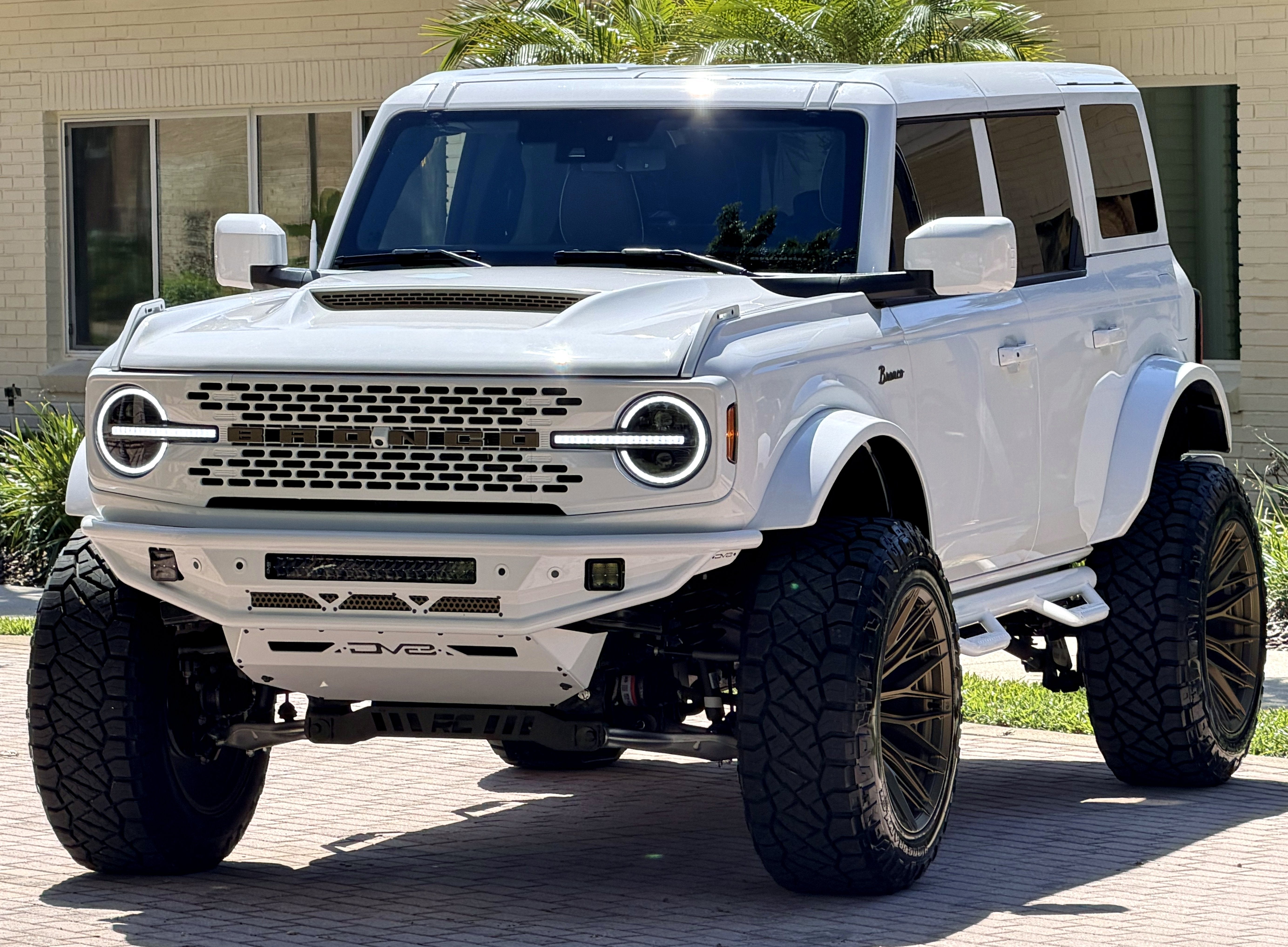 2026 Ford Bronco Outer Banks V6 Luxury Package Hard Top Custom Lifted