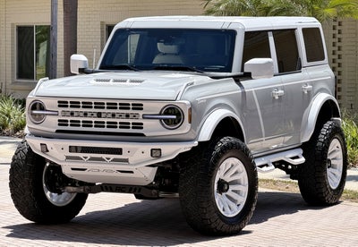 2026 Ford Bronco V6 Retro Outer Banks Luxury Pkg Custom Lifted