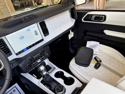 2026 Ford Bronco V6 Retro Outer Banks Luxury Pkg Custom Lifted
