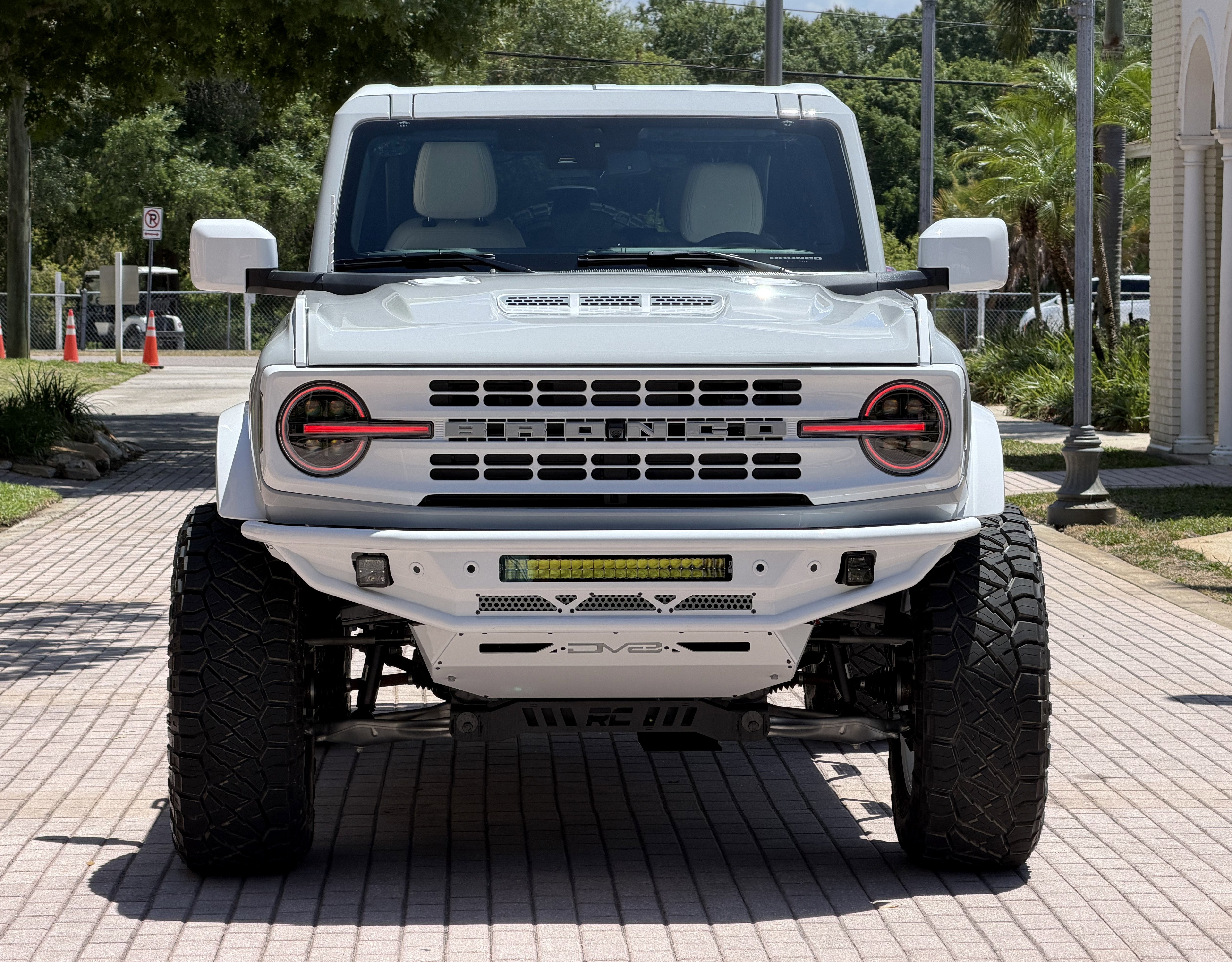 2026 Ford Bronco V6 Retro Outer Banks Luxury Pkg Custom Lifted