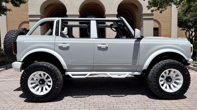 2026 Ford Bronco V6 Retro Outer Banks Luxury Pkg Custom Lifted