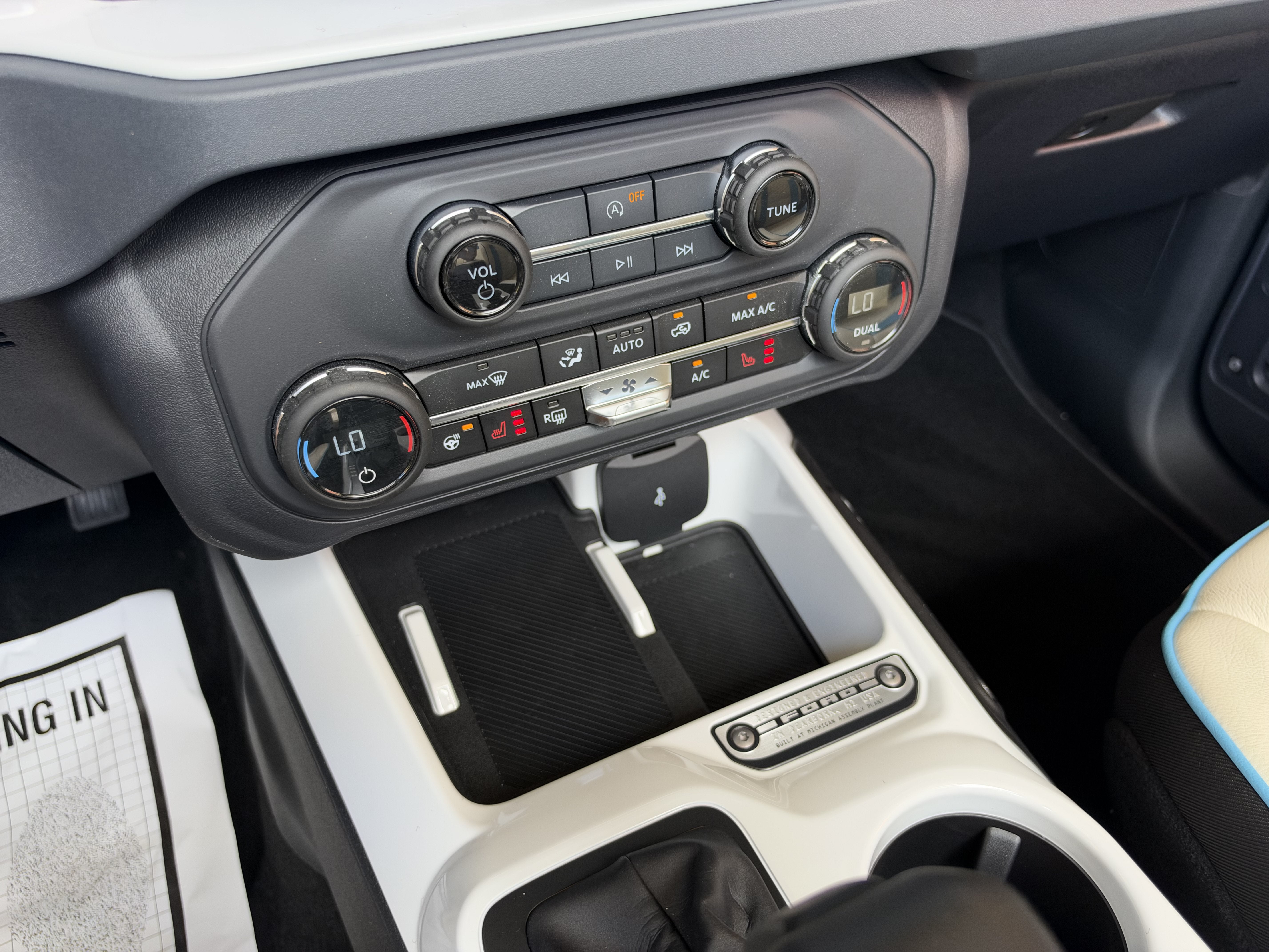 2026 Ford Bronco V6 Vintage Blue Retro Outer Banks Custom Lifted Tampa ...