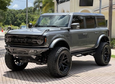2024 Ford Bronco Outer Banks