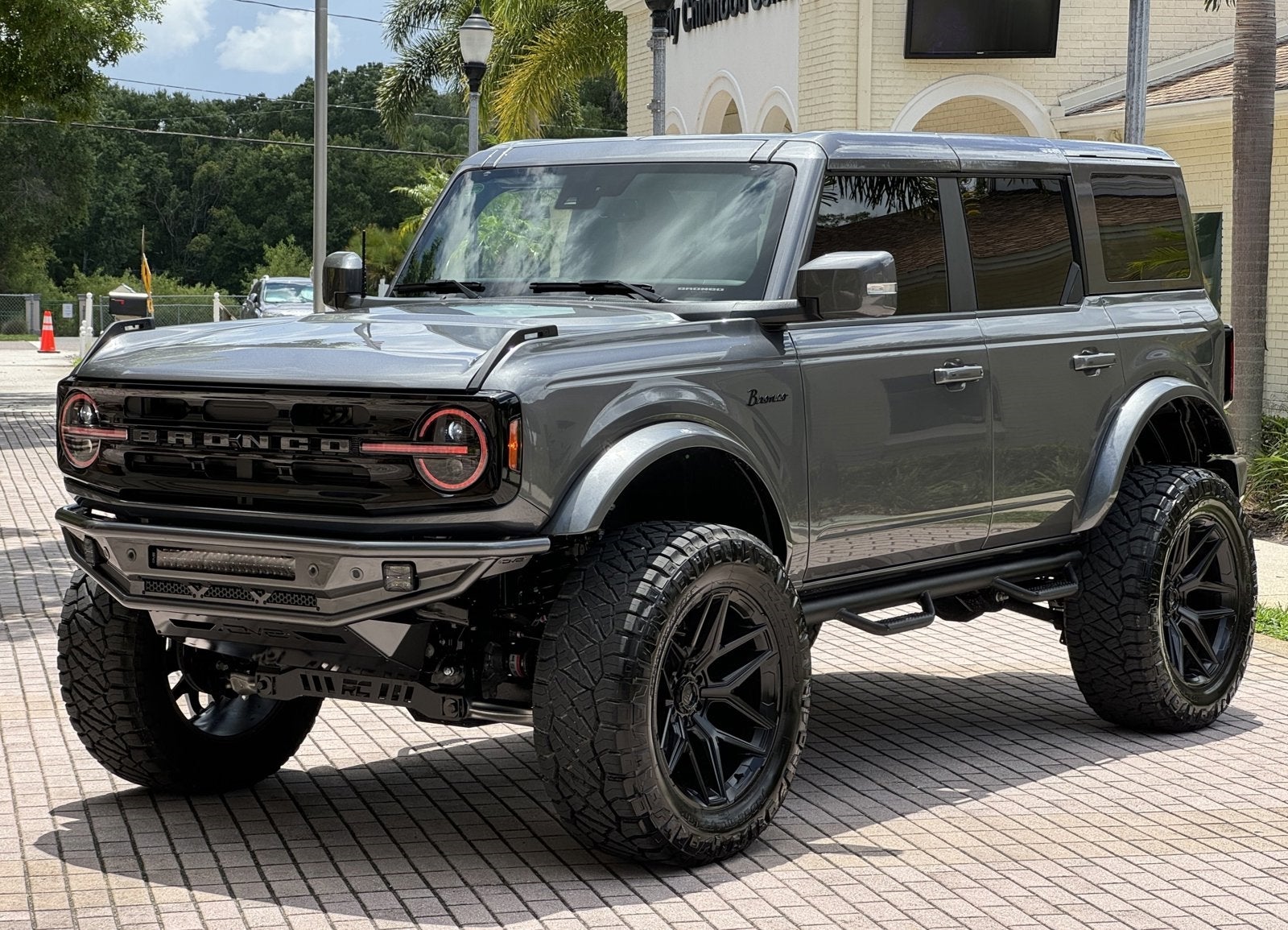 2024 Ford Bronco Outer Banks
