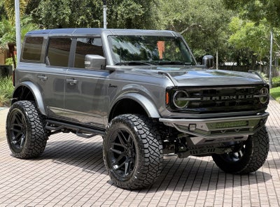 2024 Ford Bronco Outer Banks