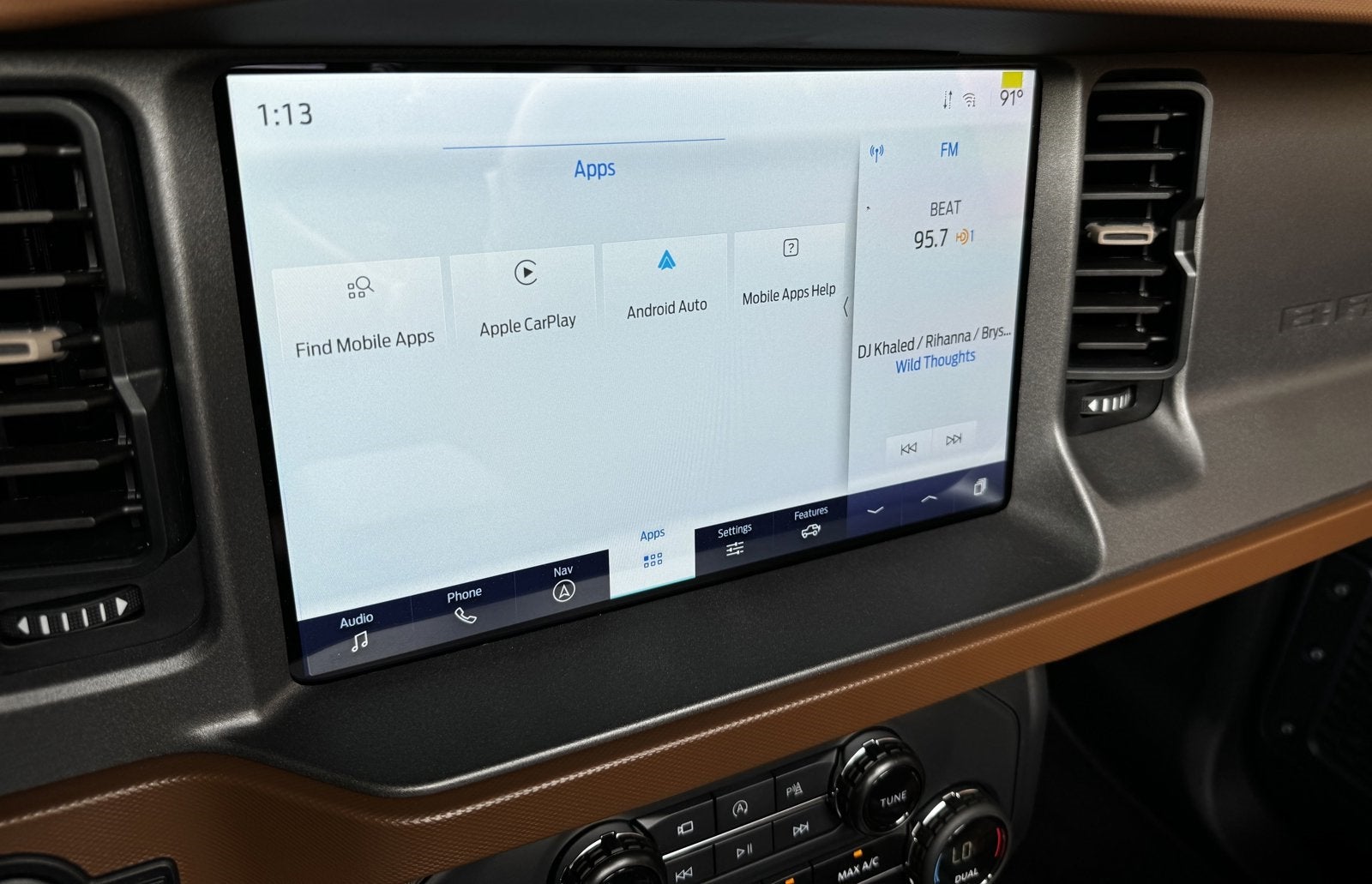 2024 Ford Bronco Outer Banks