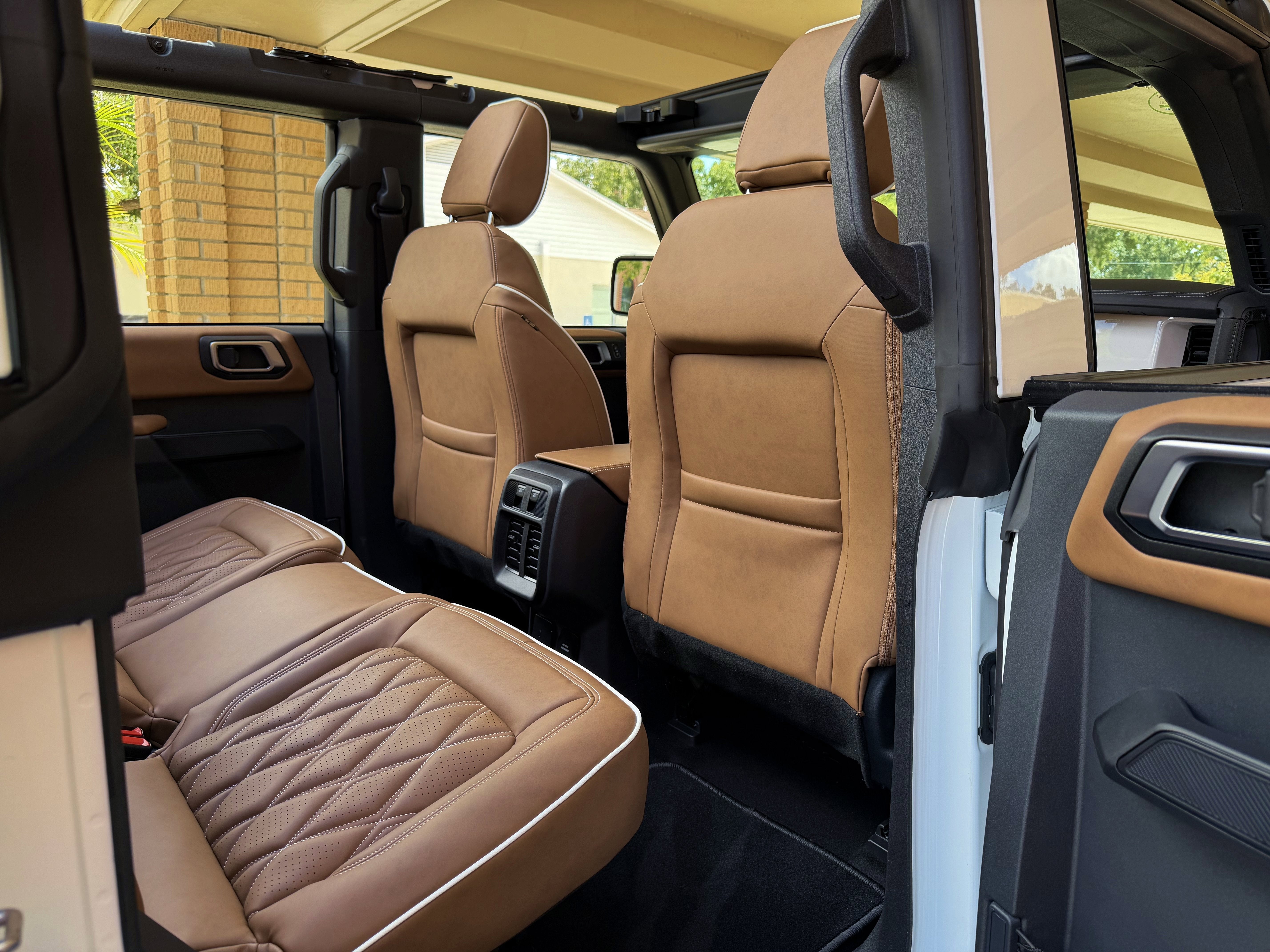 2025 Ford Bronco Outer Banks V6 Luxury Package Hard Top Custom Lifted