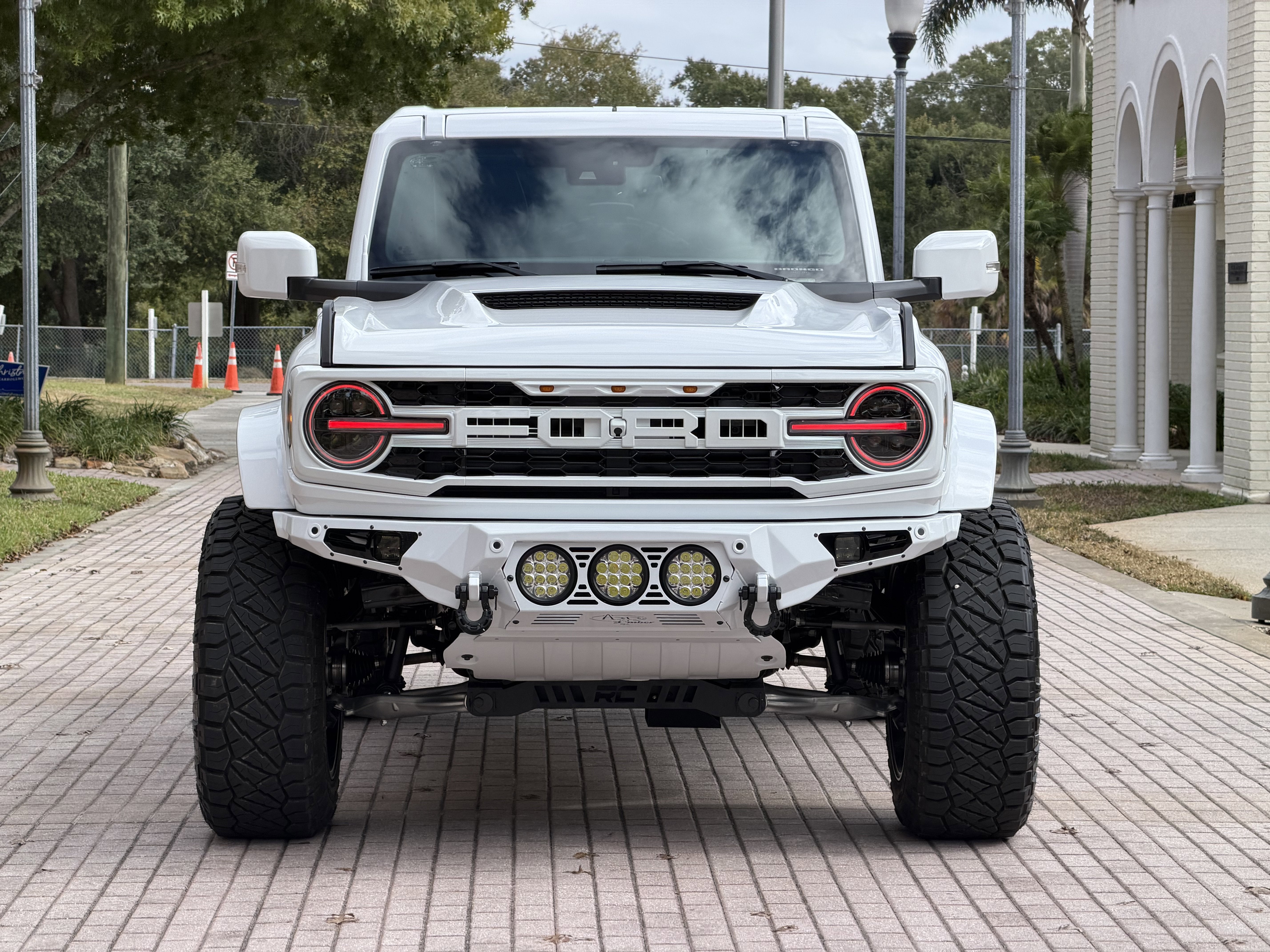 2025 Ford Bronco Outer Banks V6 Luxury Package Hard Top Custom Lifted