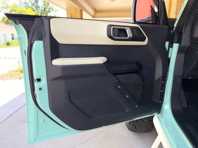 2025 Ford Bronco V6 Wimbledon White Retro Outer Banks Luxury Pkg Custom Lifted
