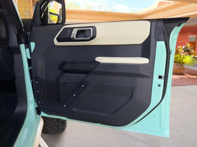 2025 Ford Bronco V6 Wimbledon White Retro Outer Banks Luxury Pkg Custom Lifted