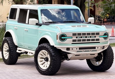 2025 Ford Bronco V6 Wimbledon White Retro Outer Banks Luxury Pkg Custom Lifted