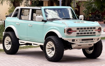 2025 Ford Bronco V6 Wimbledon White Retro Outer Banks Luxury Pkg Custom Lifted