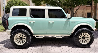 2025 Ford Bronco V6 Wimbledon White Retro Outer Banks Luxury Pkg Custom Lifted