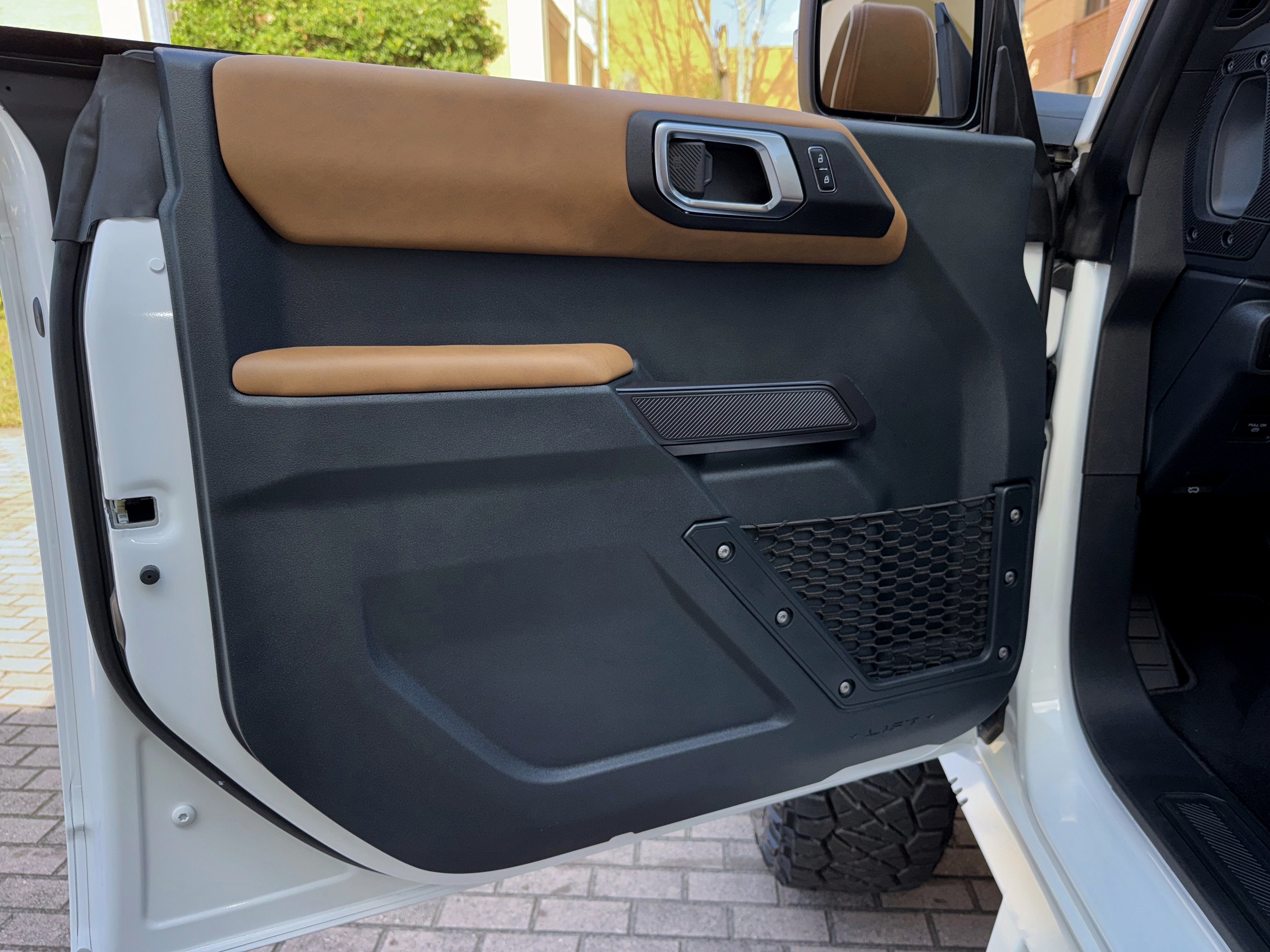 2024 Ford Bronco Outer Banks V6 Luxury Package Custom Lifted