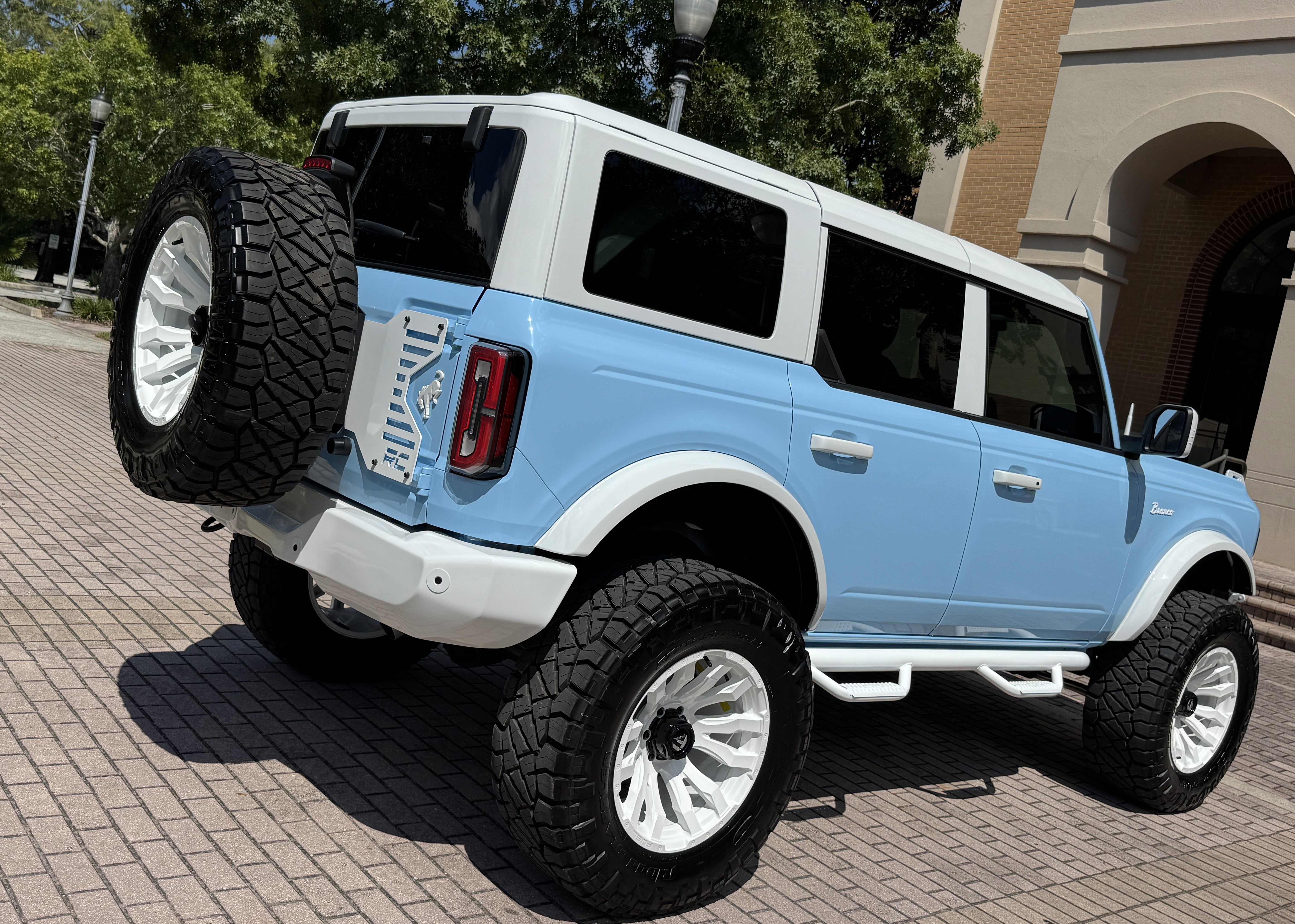 2025 Ford Bronco Outer Banks Retro V6 Hard Top Custom Lifted Vintage