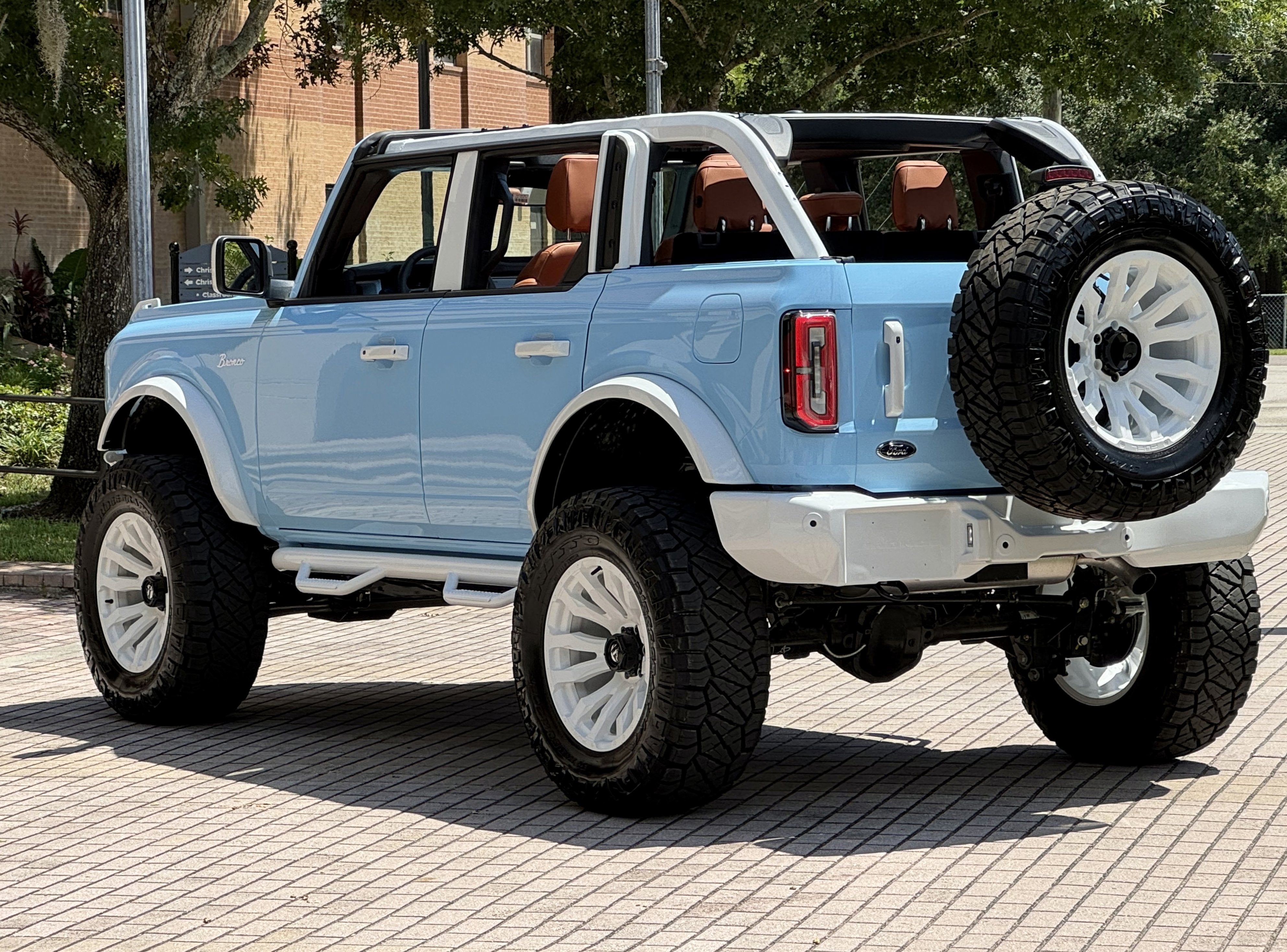 2025 Ford Bronco Outer Banks Retro V6 Hard Top Custom Lifted Vintage
