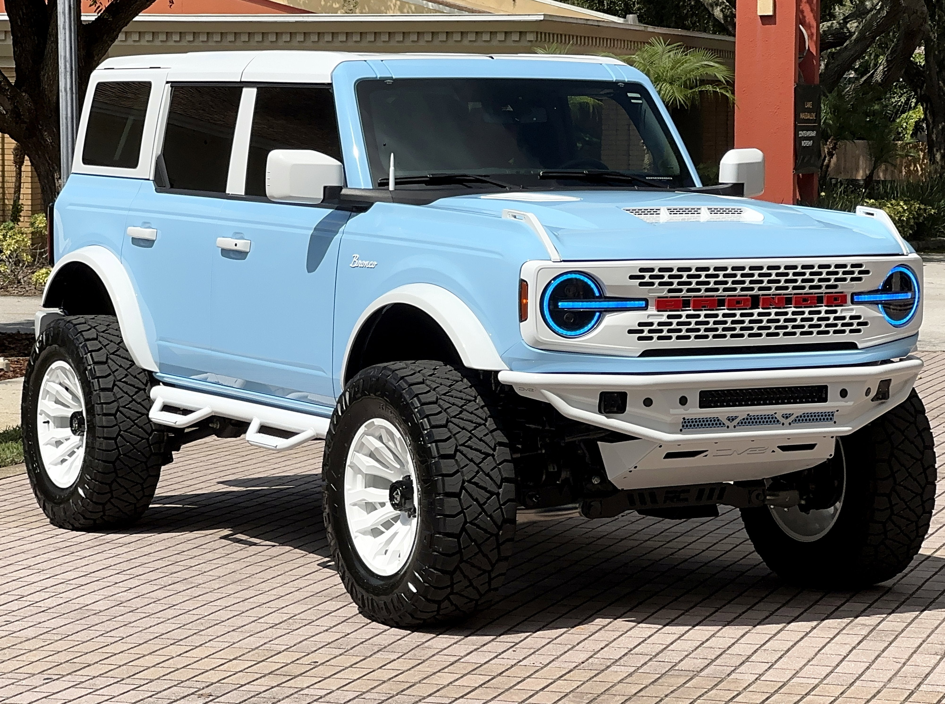2025 Ford Bronco Outer Banks Retro V6 Hard Top Custom Lifted Vintage