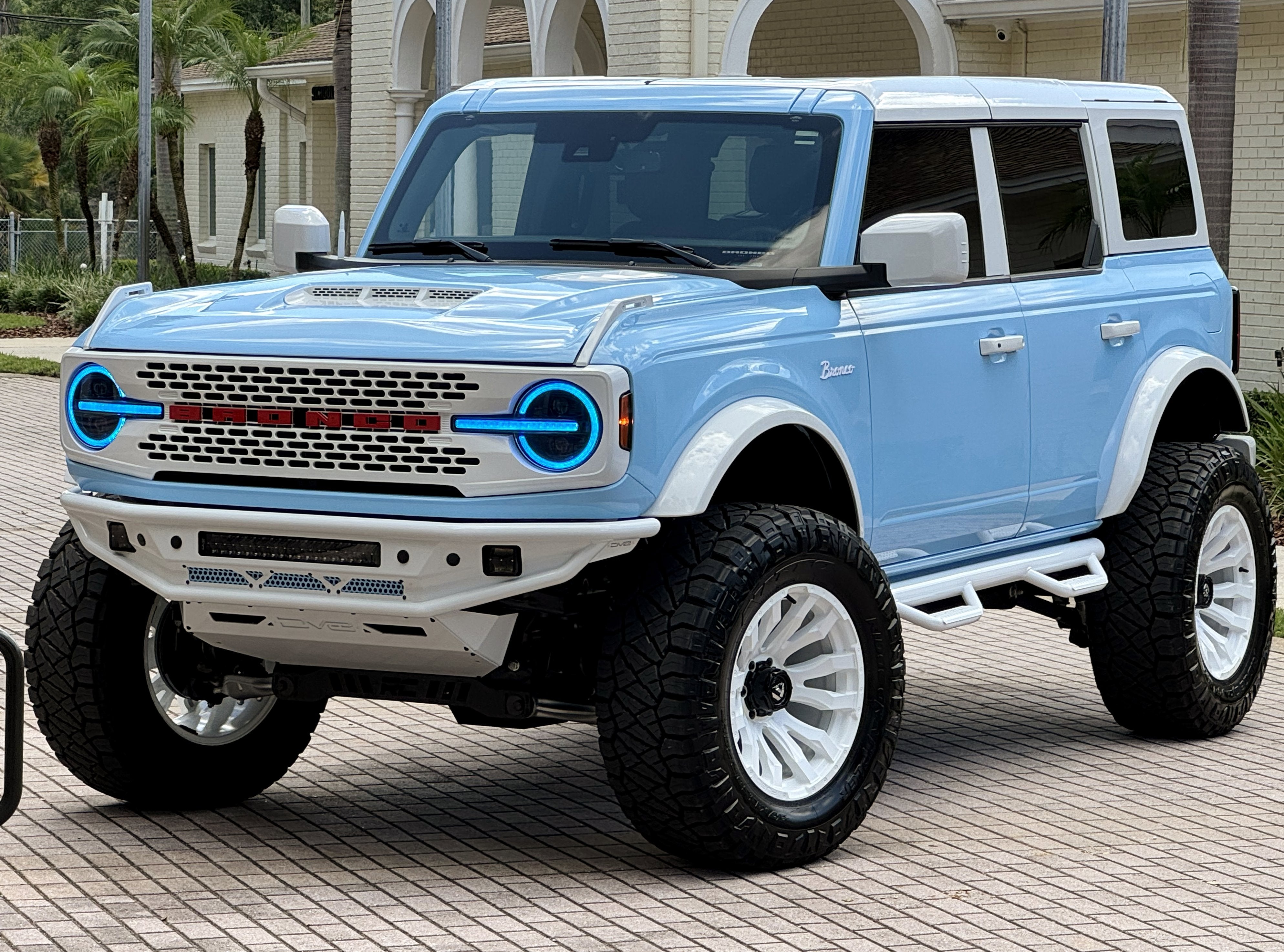 2025 Ford Bronco Outer Banks Retro V6 Hard Top Custom Lifted Vintage